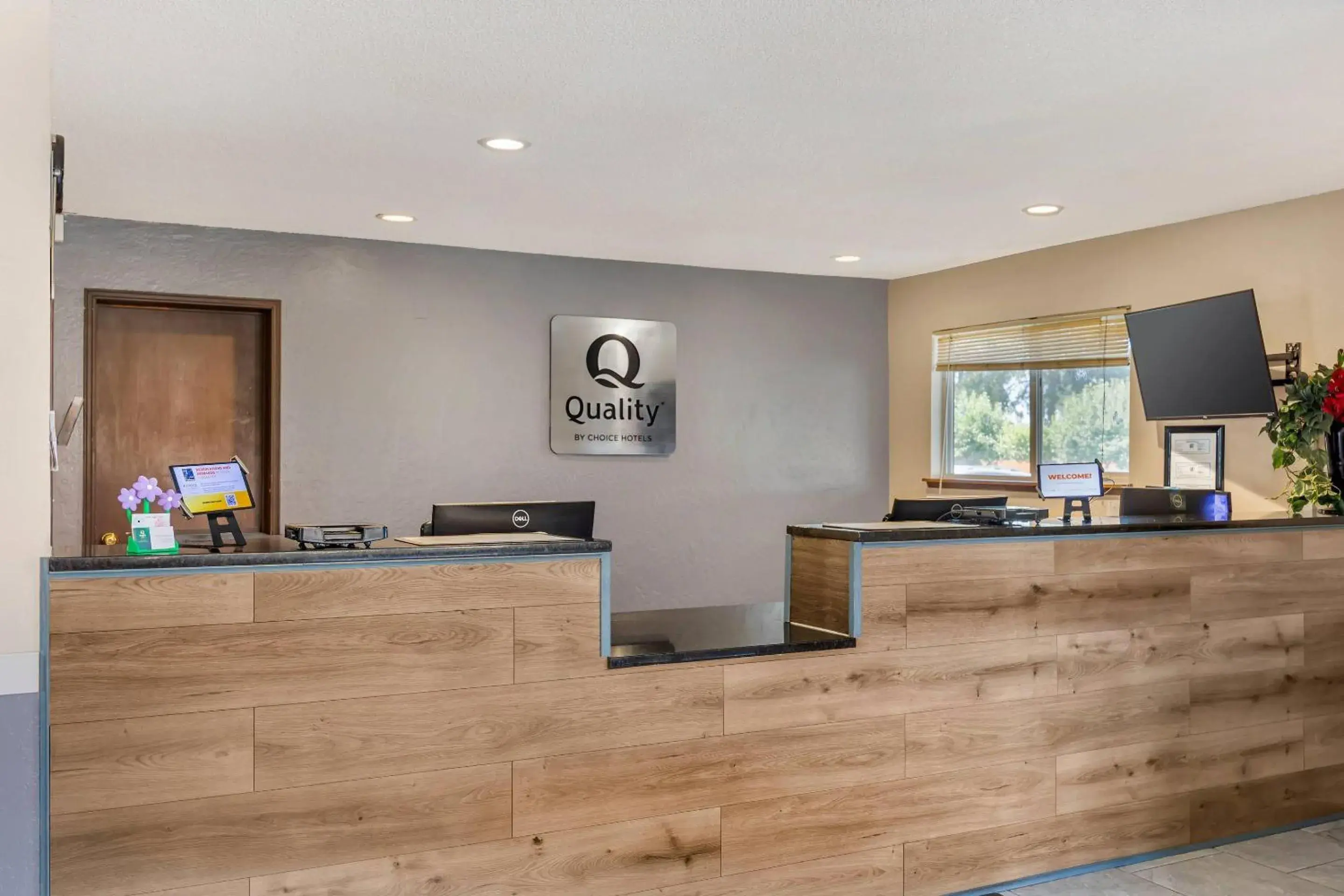 Lobby or reception in Quality Inn Umatilla - Hermiston Lobby or reception in Quality Inn Umatilla - Hermiston