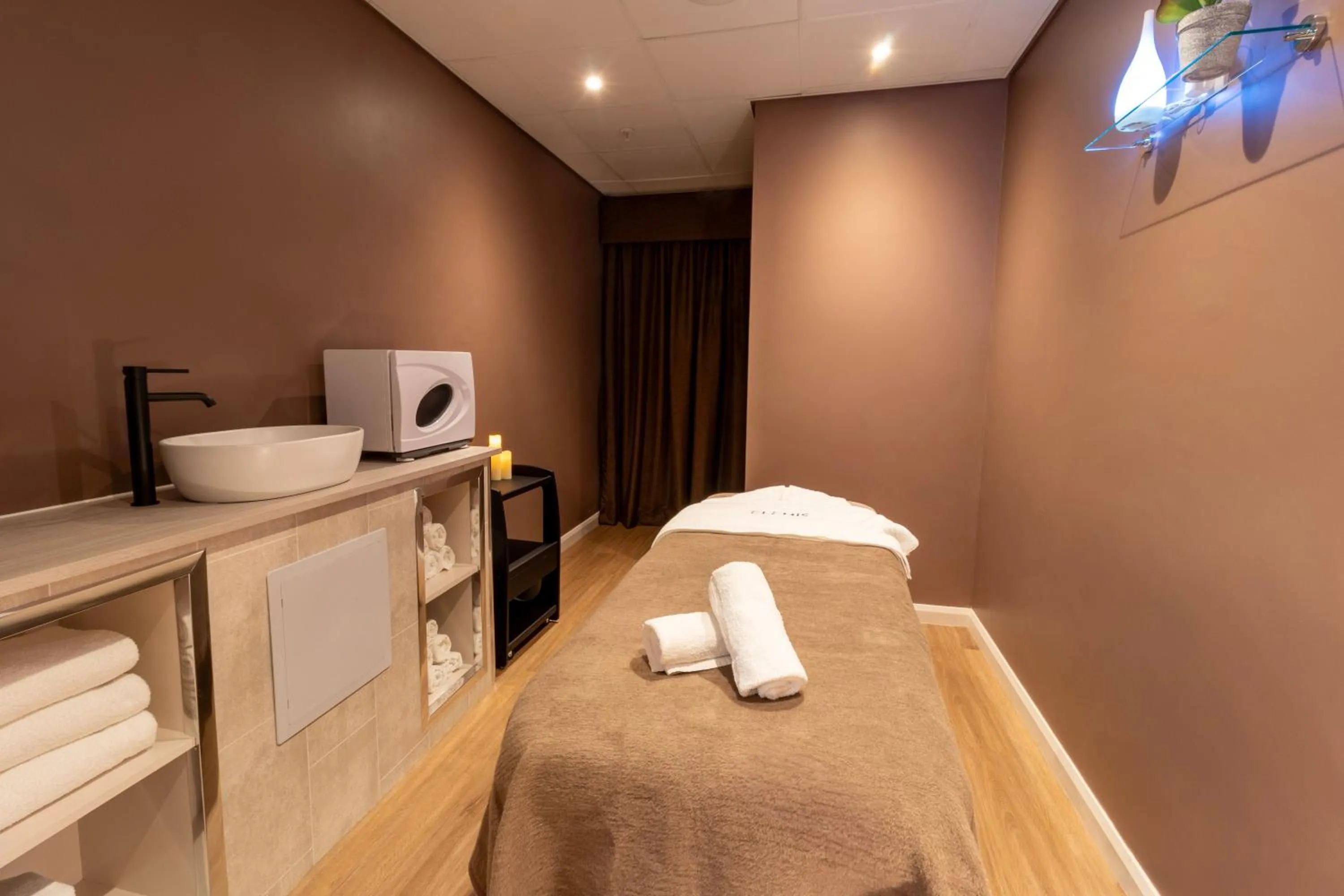 Spa and wellness centre/facilities, Bed in Hollins Hall Hotel, Golf & Country Club
