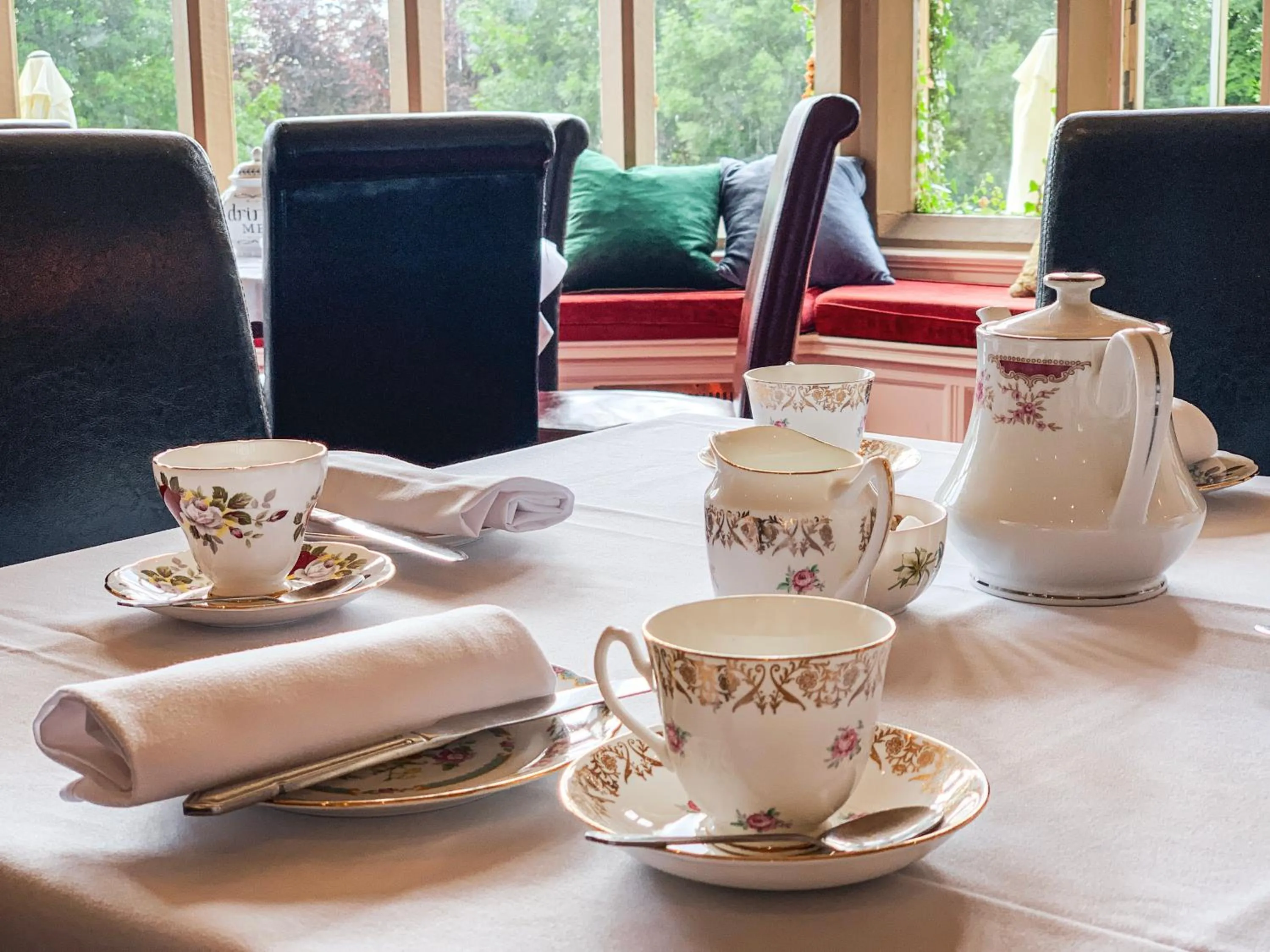 Restaurant/places to eat in Hollins Hall Hotel, Golf & Country Club