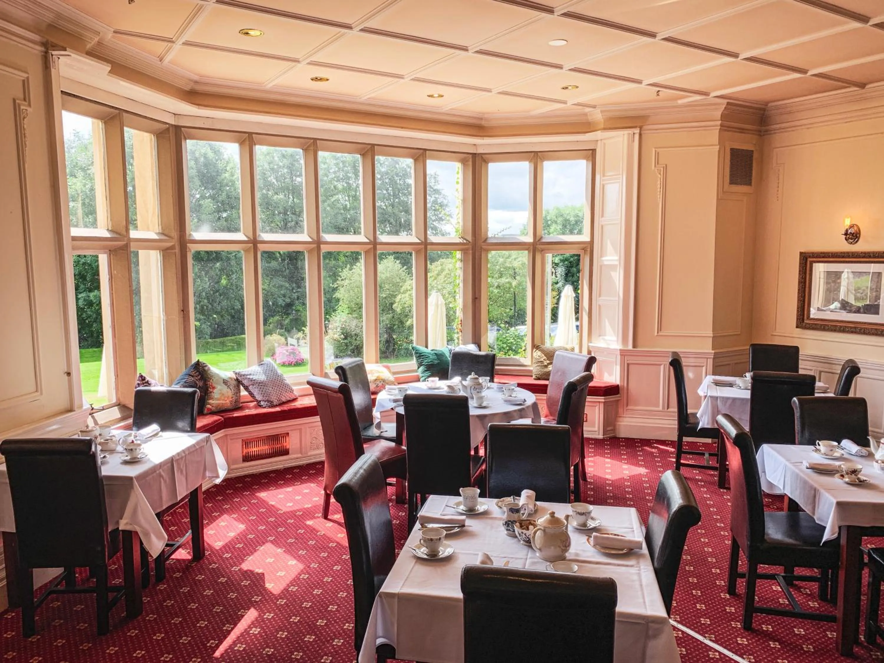 Restaurant/places to eat in Hollins Hall Hotel, Golf & Country Club