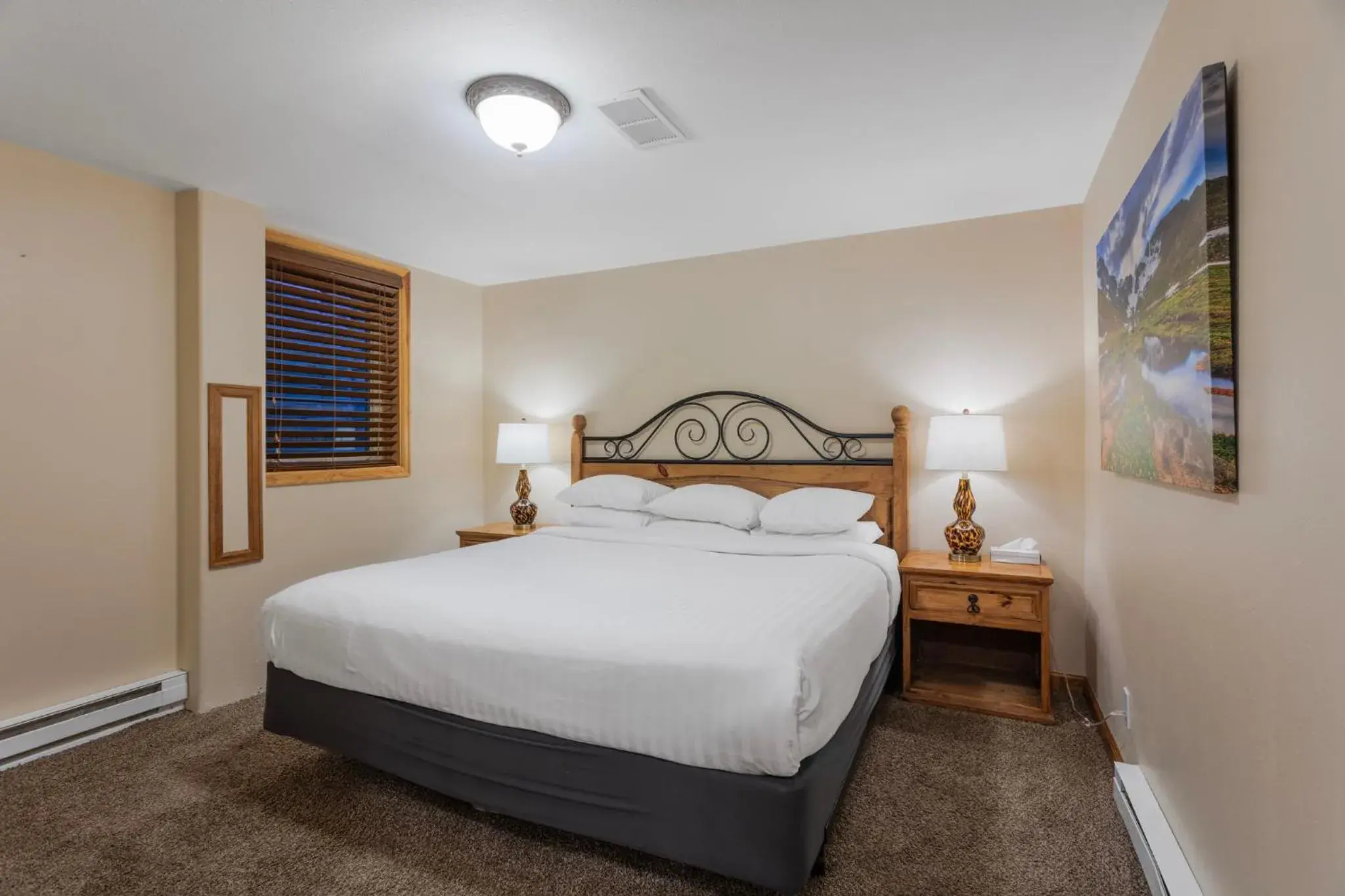 Bed in Discovery Lodge Bed in Discovery Lodge