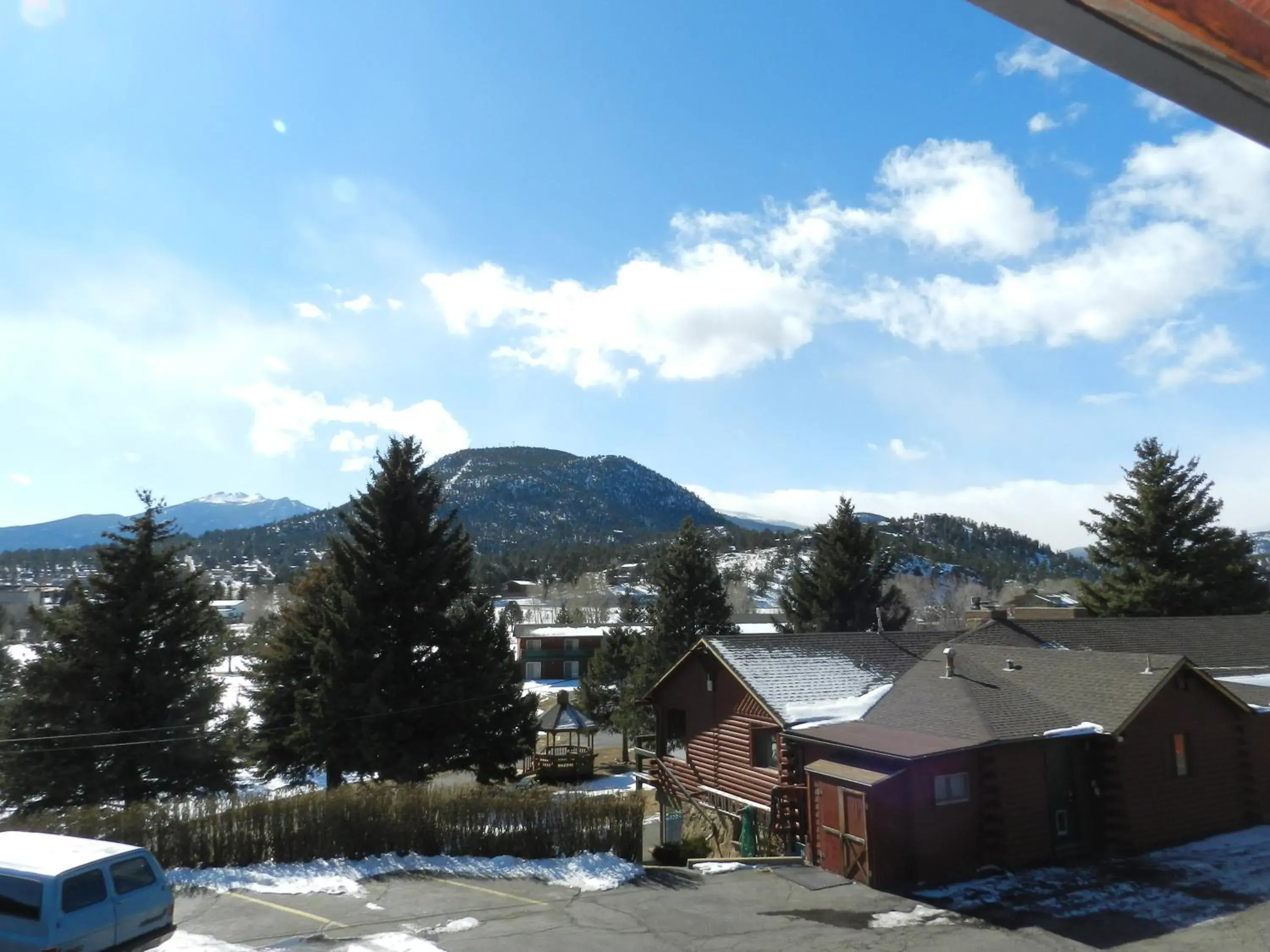 Facade/entrance in Discovery Lodge Facade/entrance in Discovery Lodge