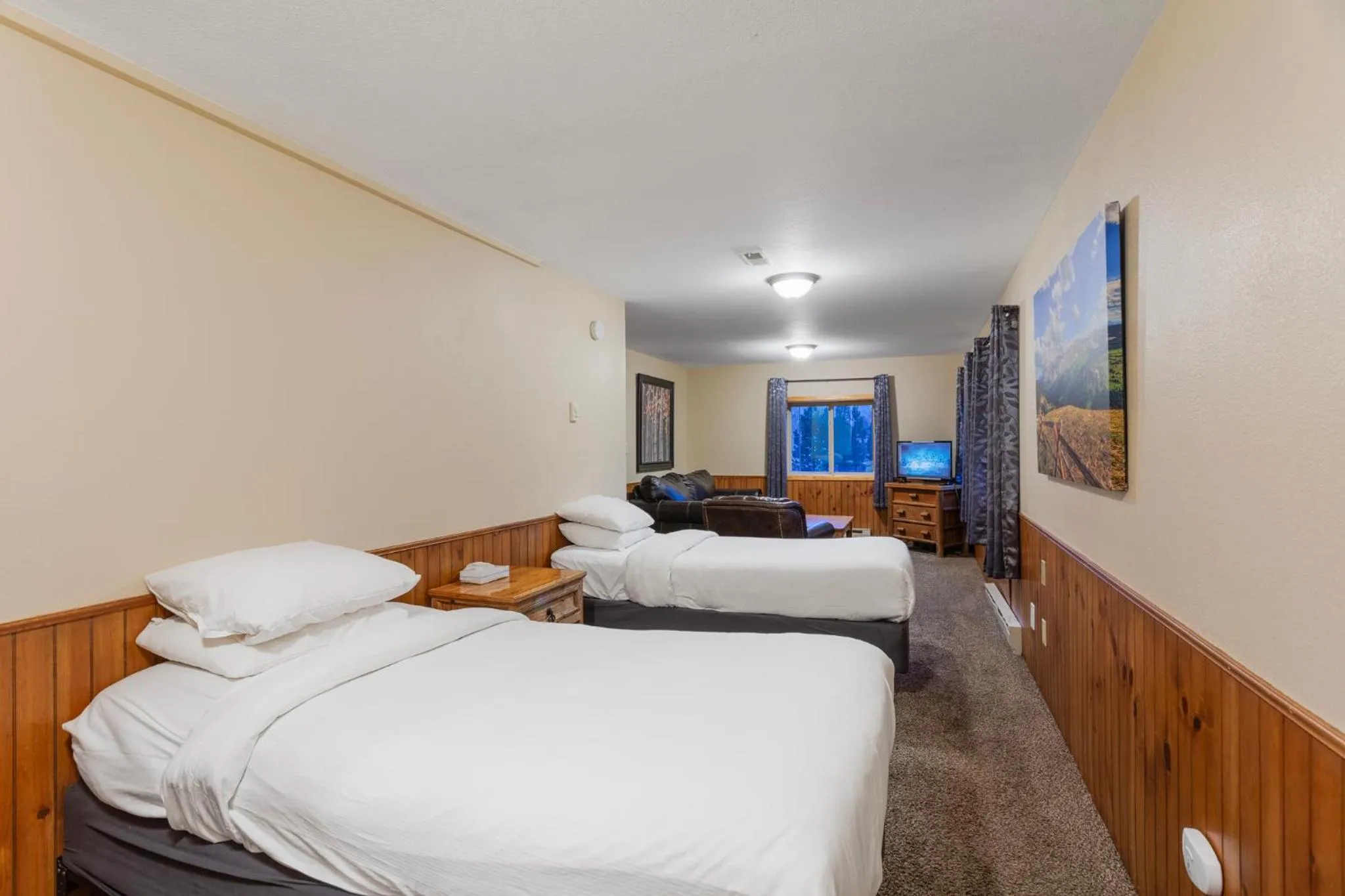 Bed in Discovery Lodge