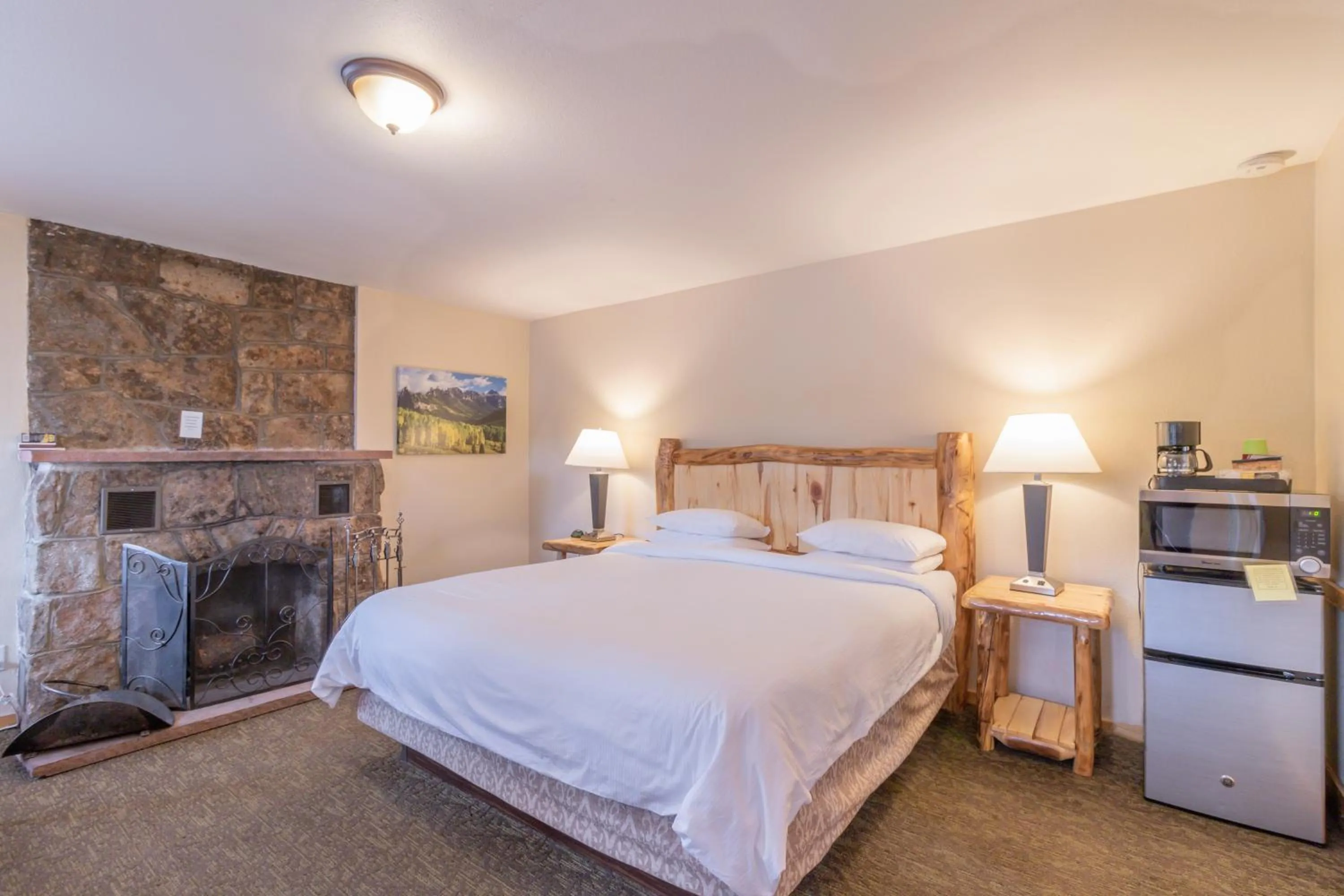 Bed in Discovery Lodge