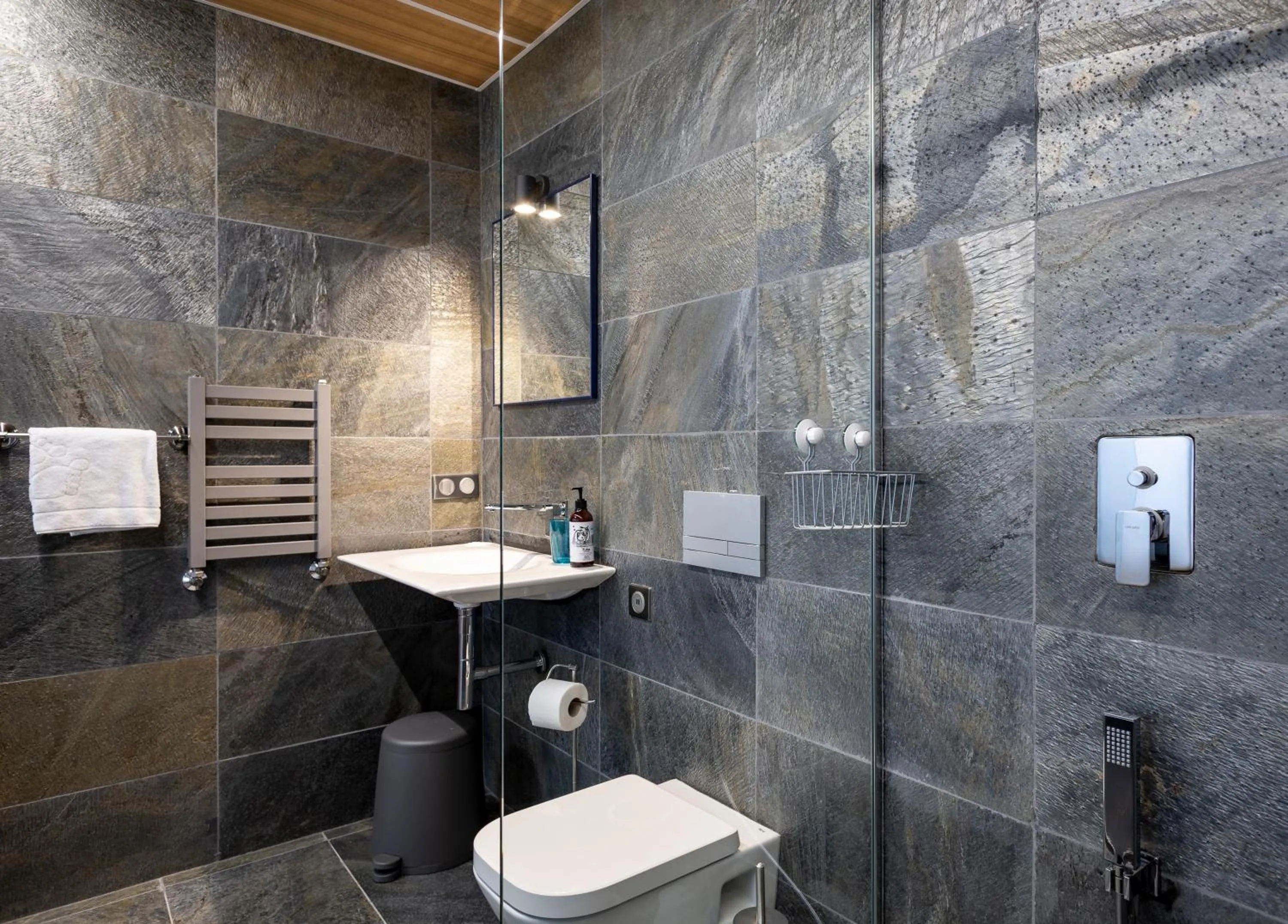 Bathroom in Kamieniec 27 Bed & Breakfast