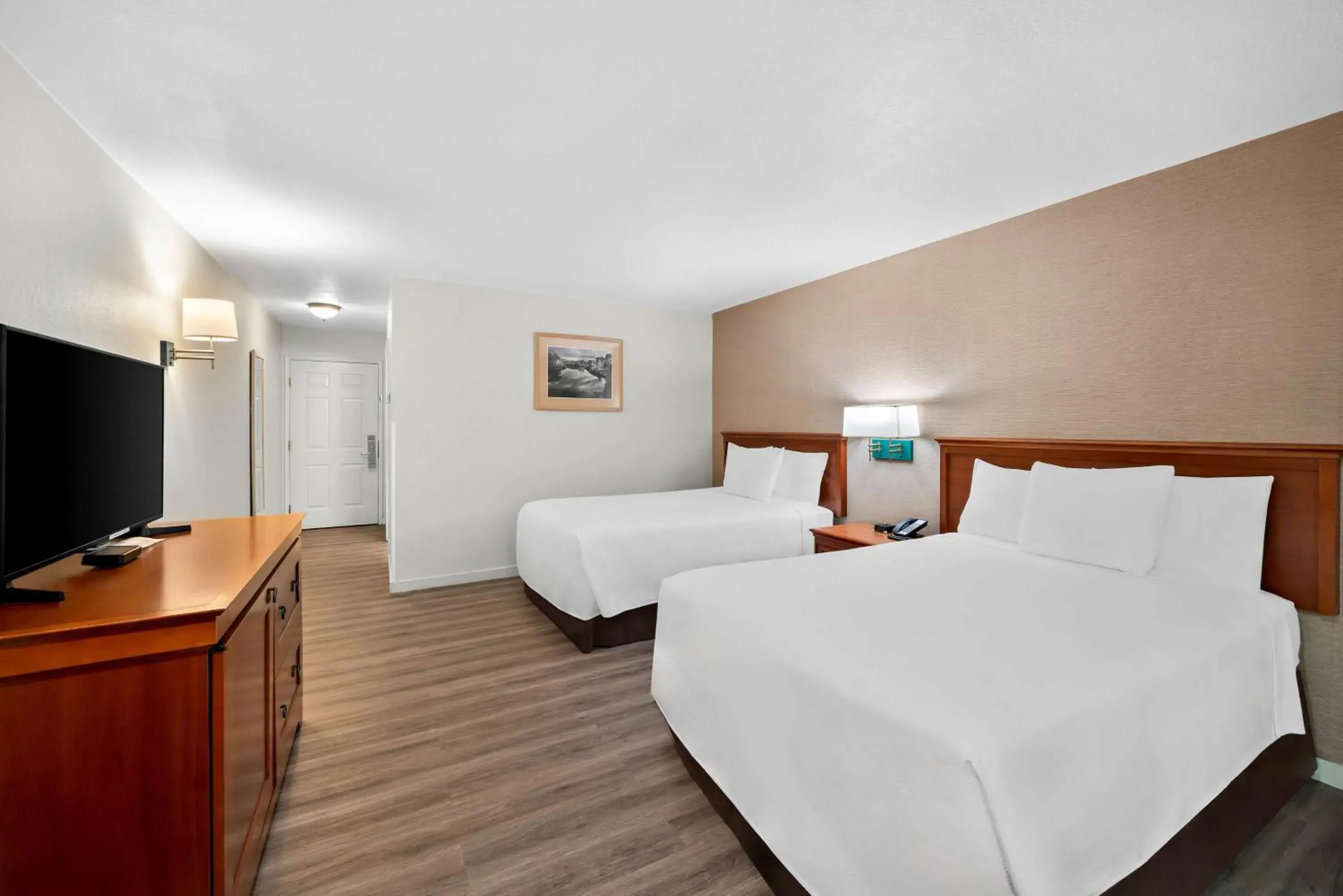 Photo of the whole room, Bed in Best Western Stagecoach Inn Photo of the whole room, Bed in Best Western Stagecoach Inn