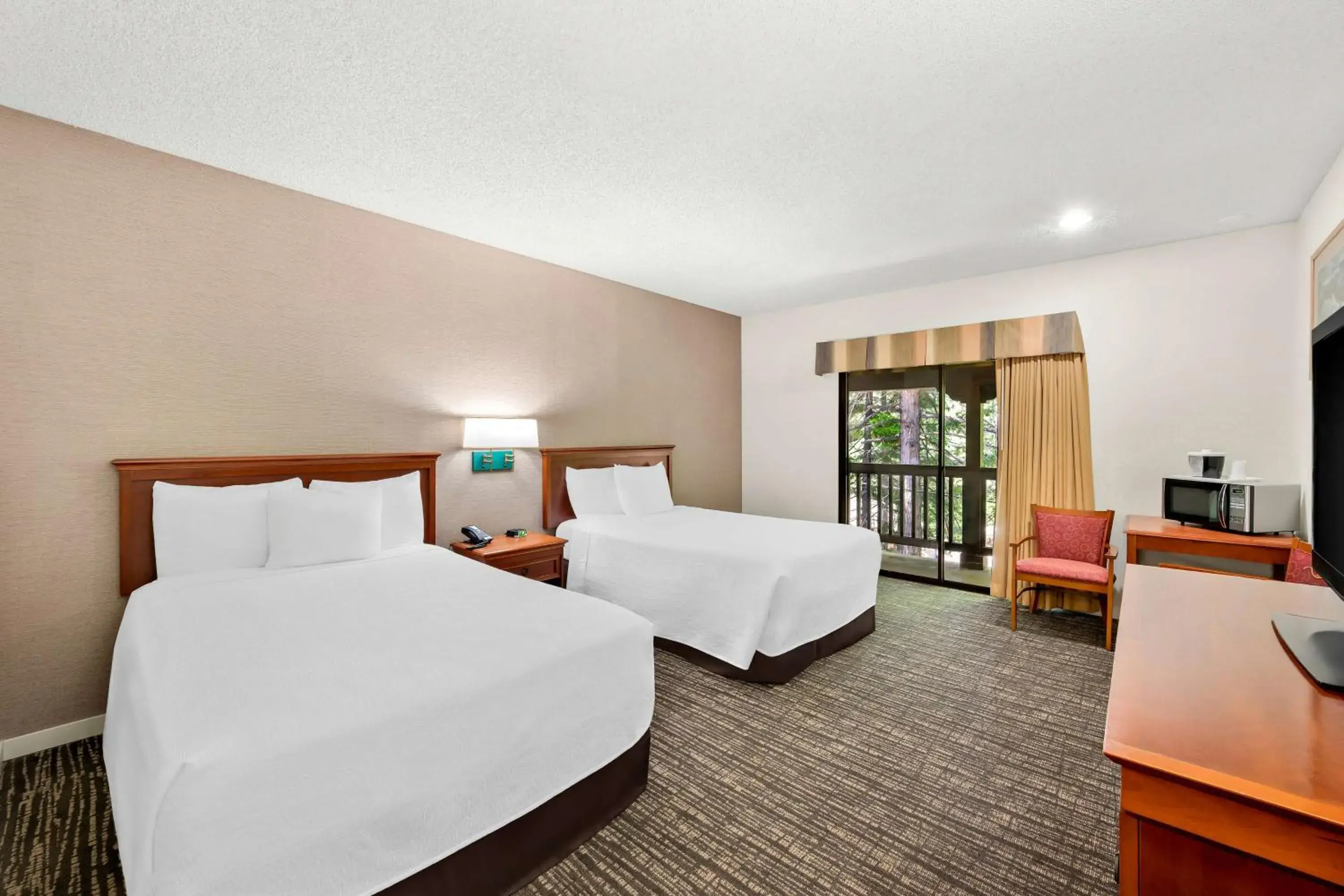 Bedroom, Bed in Best Western Stagecoach Inn Bedroom, Bed in Best Western Stagecoach Inn