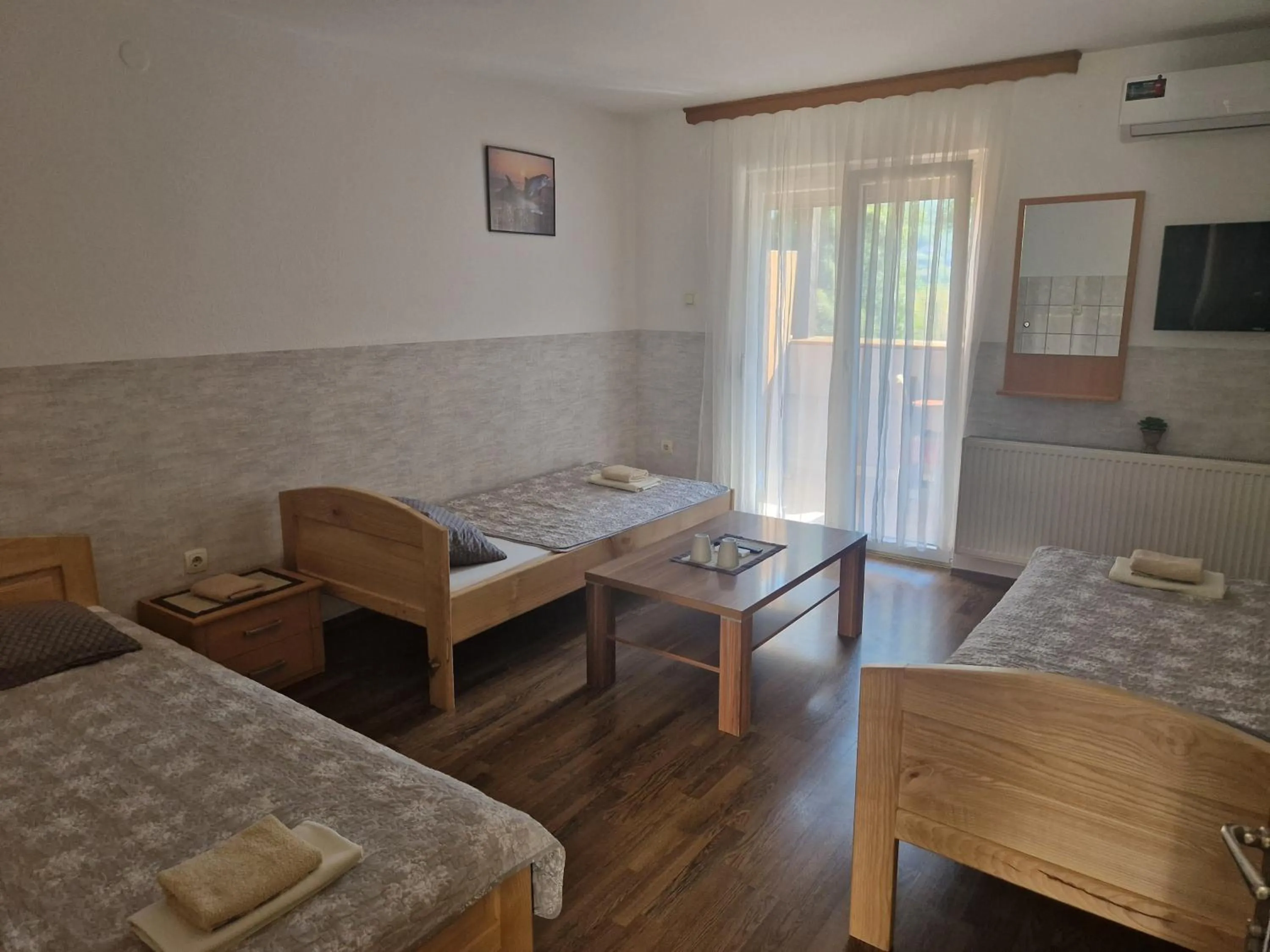 Bed in Restoran i sobe "Tocak"
