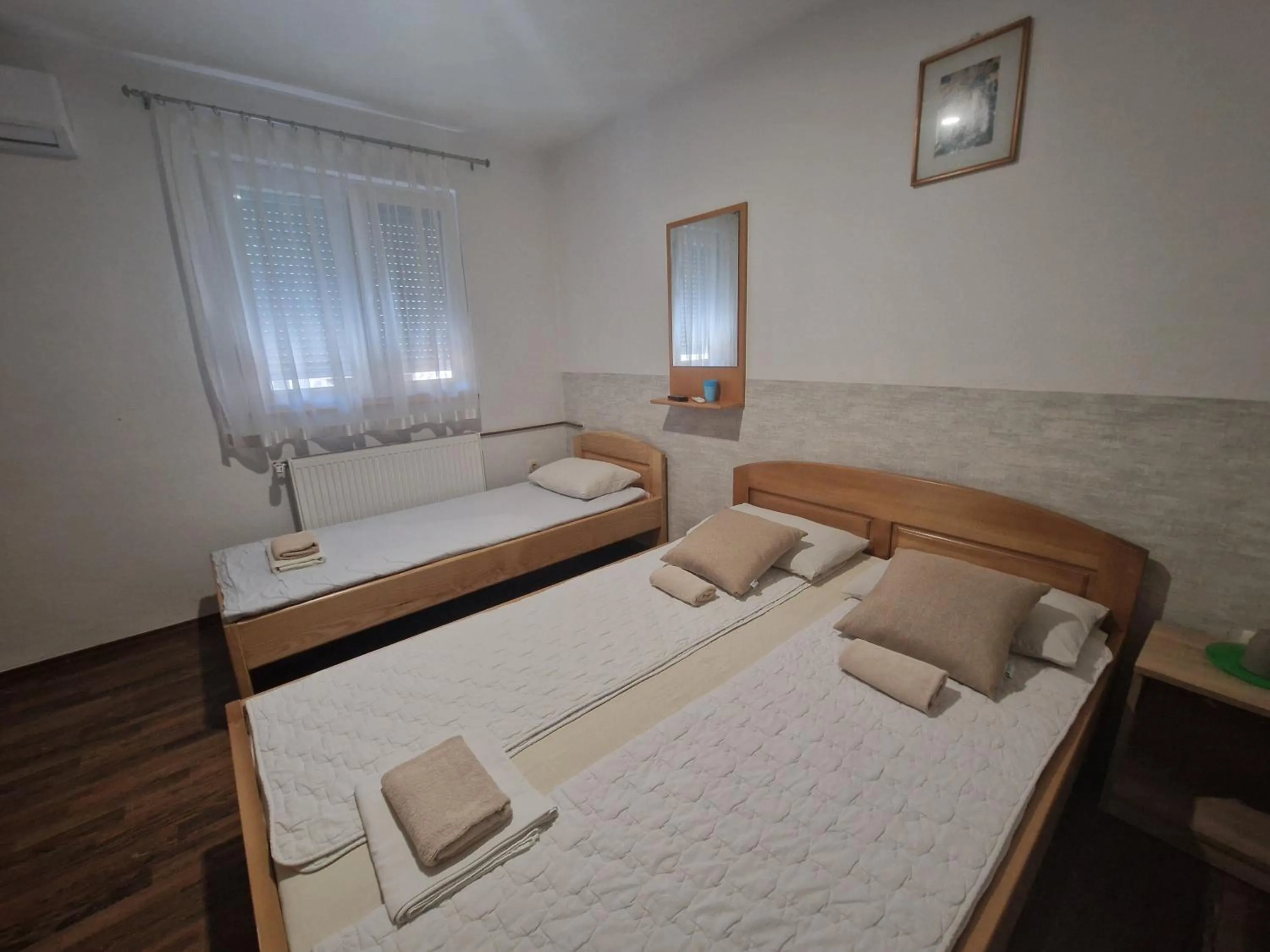 Bed in Restoran i sobe "Tocak"
