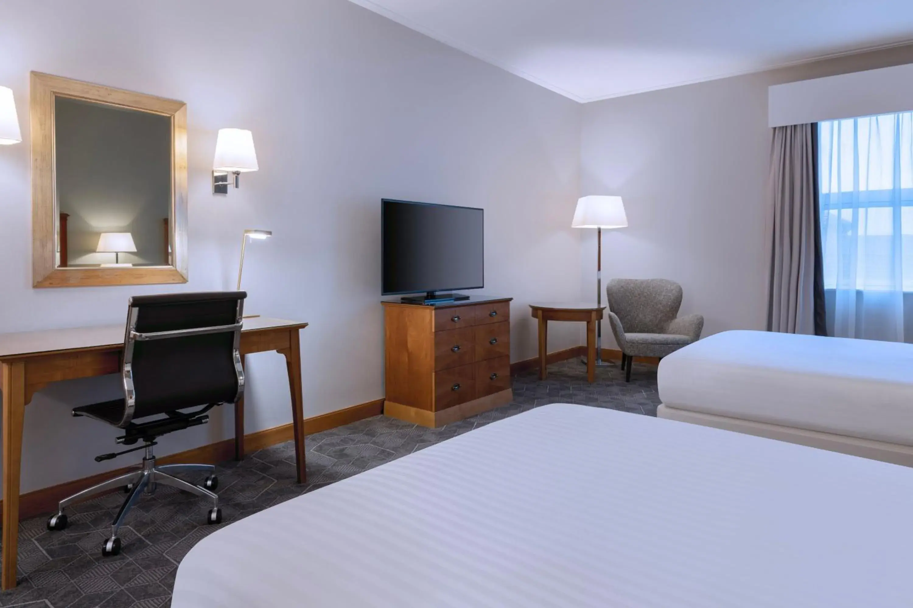 Photo of the whole room, Bed in Delta Hotels by Marriott Bexleyheath Photo of the whole room, Bed in Delta Hotels by Marriott Bexleyheath