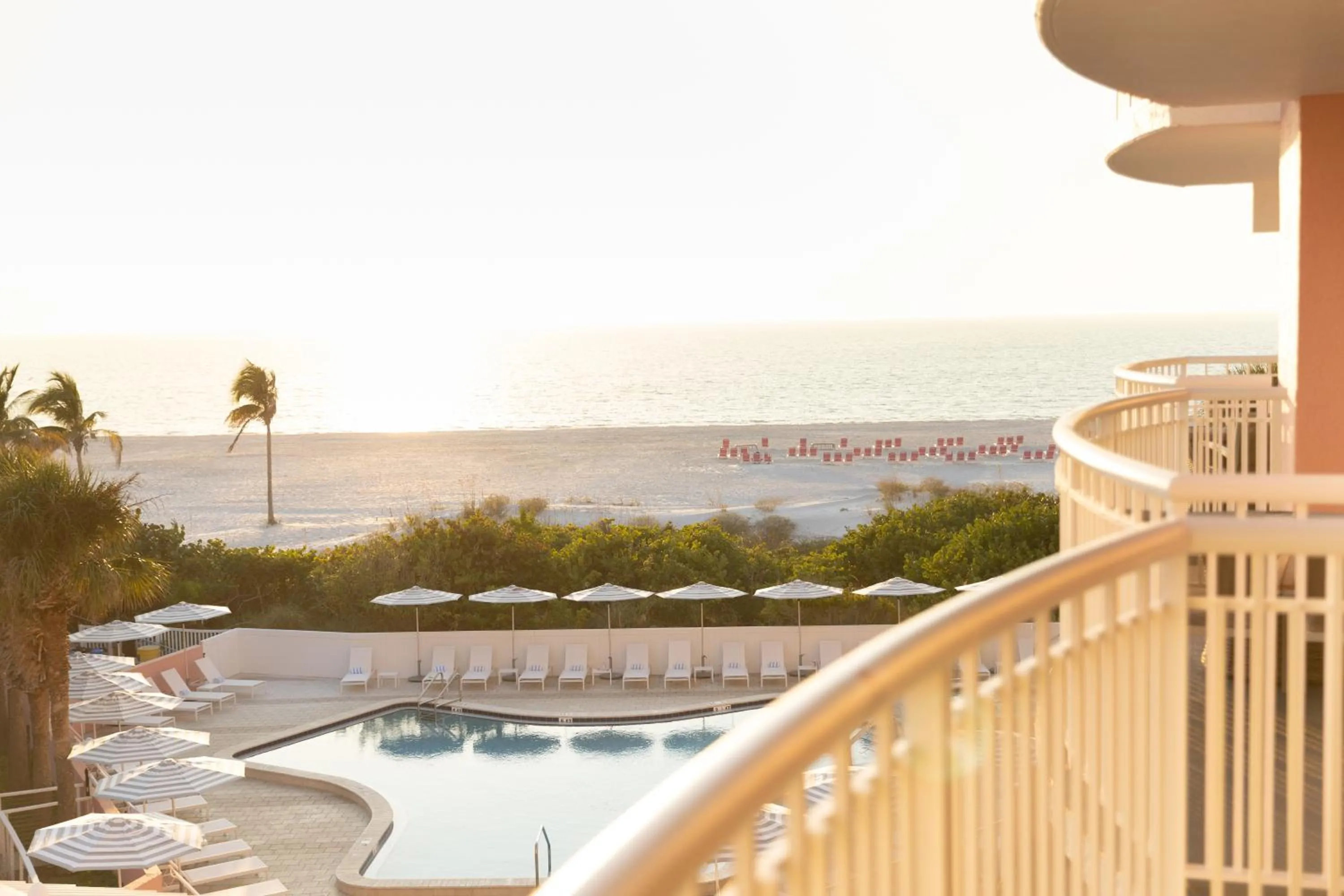 Beach House Suites by the Don CeSar