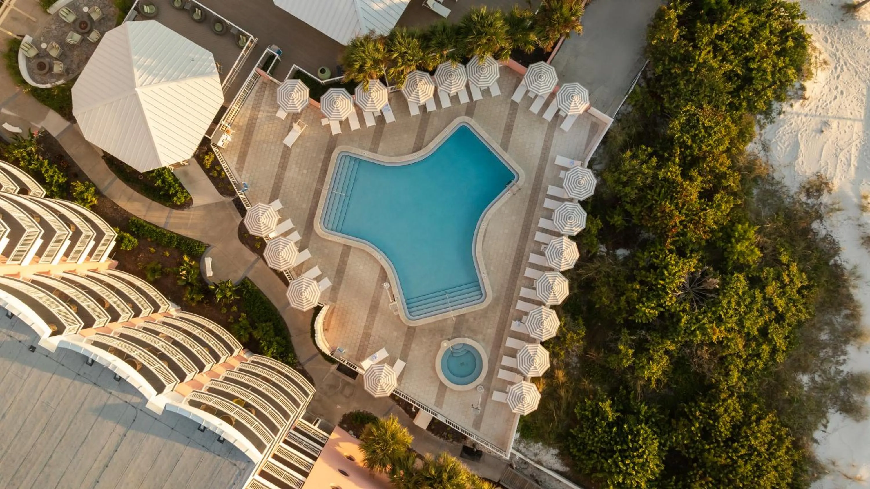 Beach House Suites by the Don CeSar