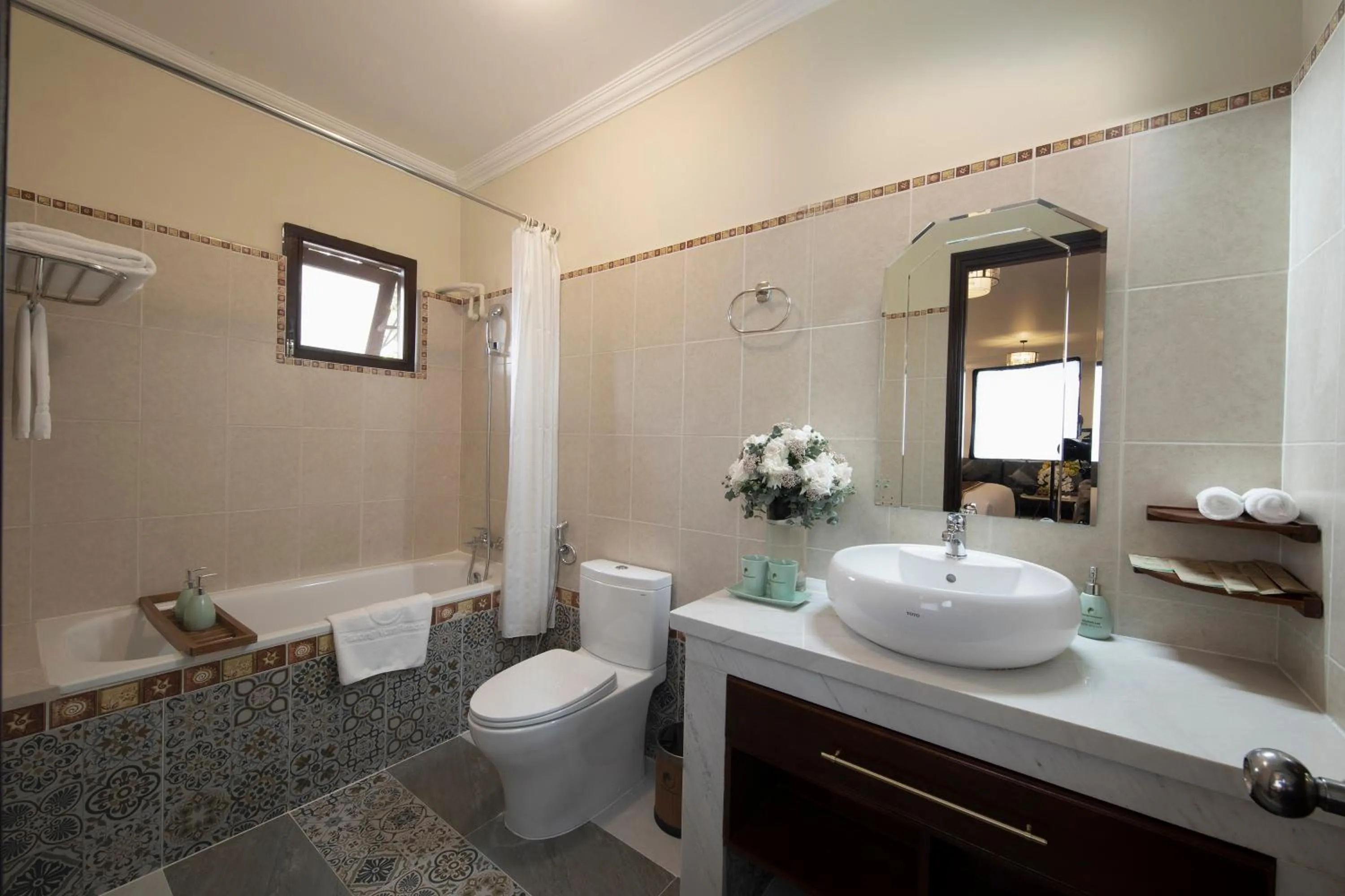 Toilet in Phuong Nam Resort