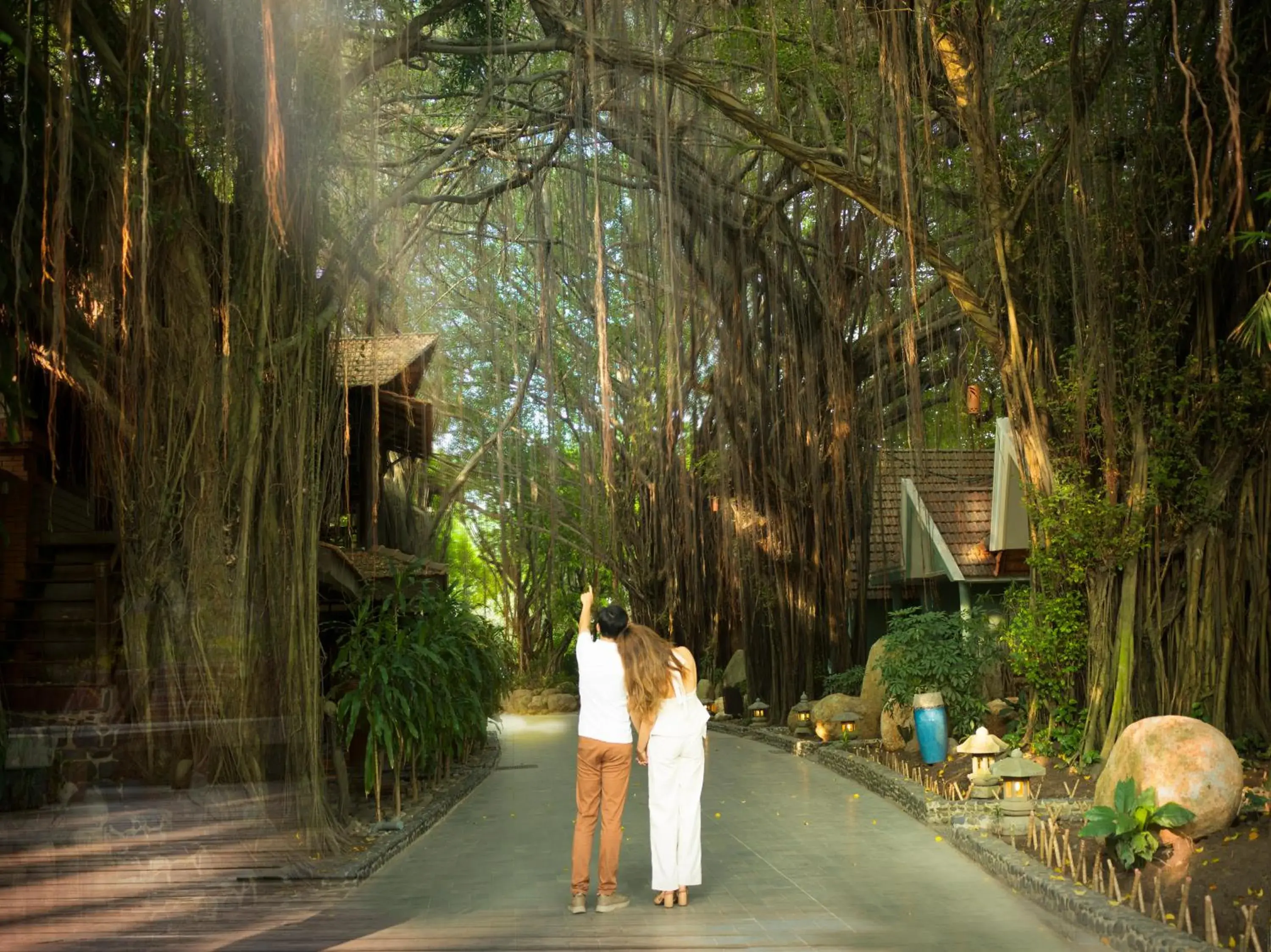 Garden view in Phuong Nam Resort Garden view in Phuong Nam Resort