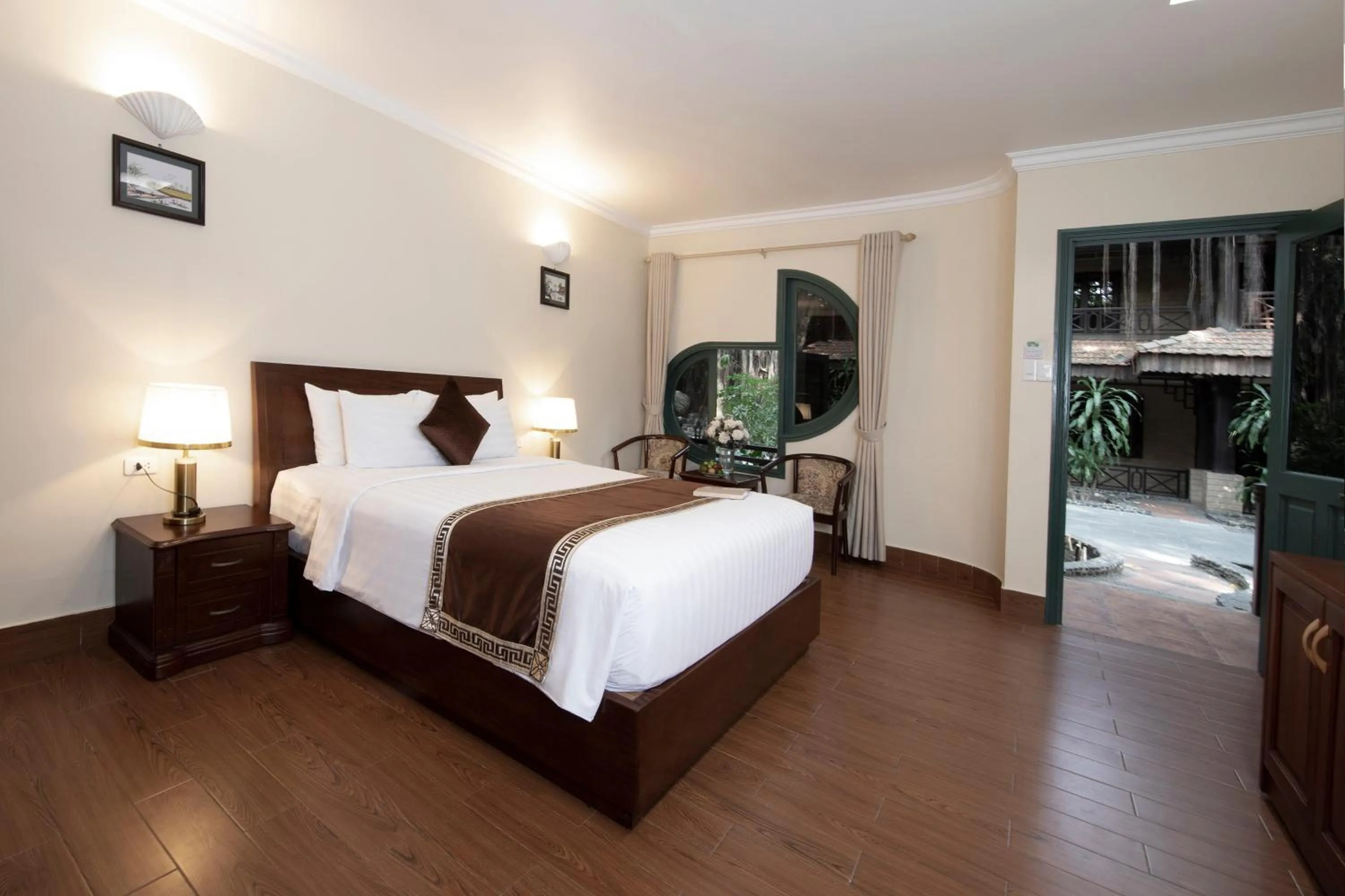 Bed in Phuong Nam Resort