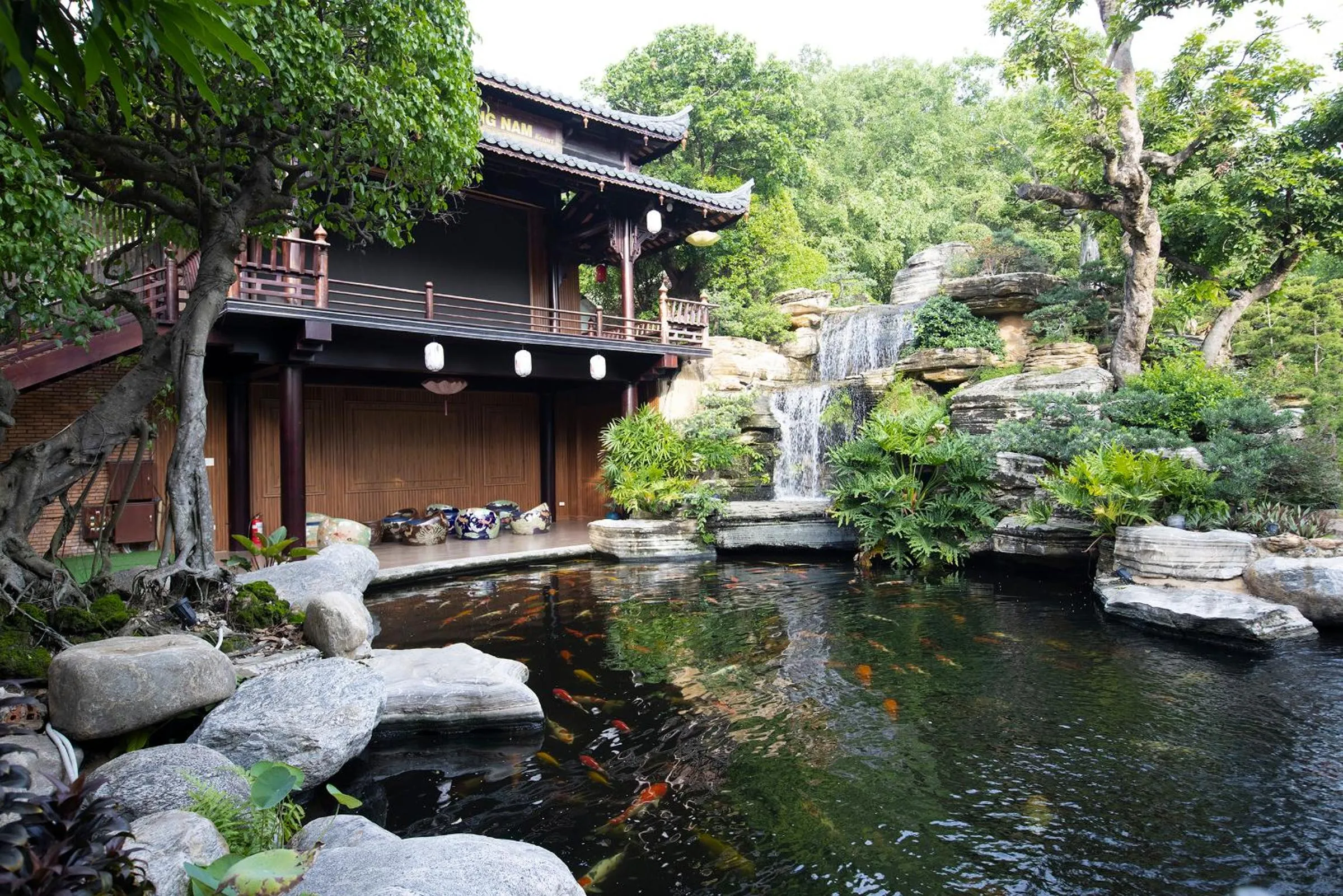 Lake view in Phuong Nam Resort