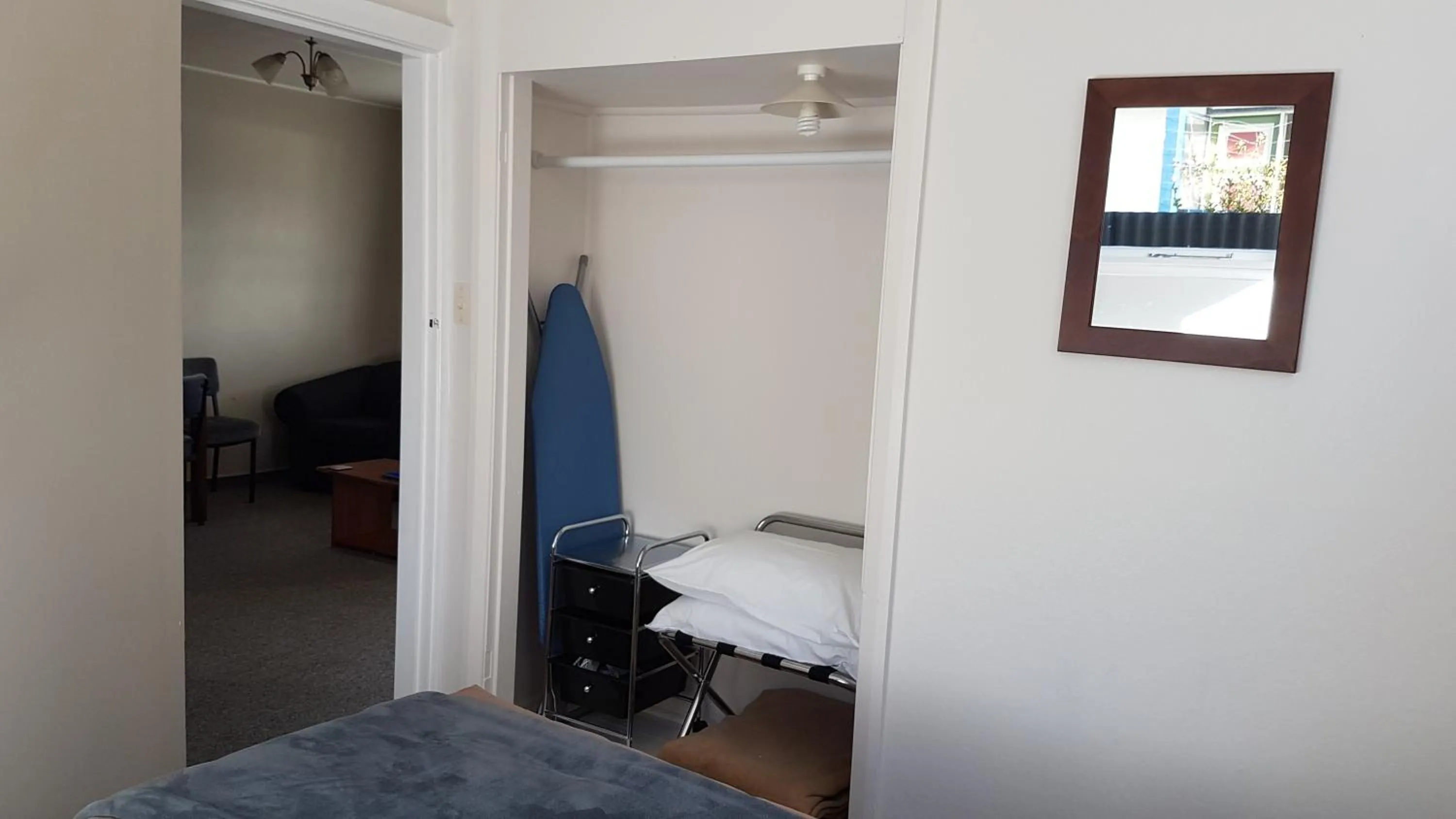 Bedroom, Bed in Greymouth Motel