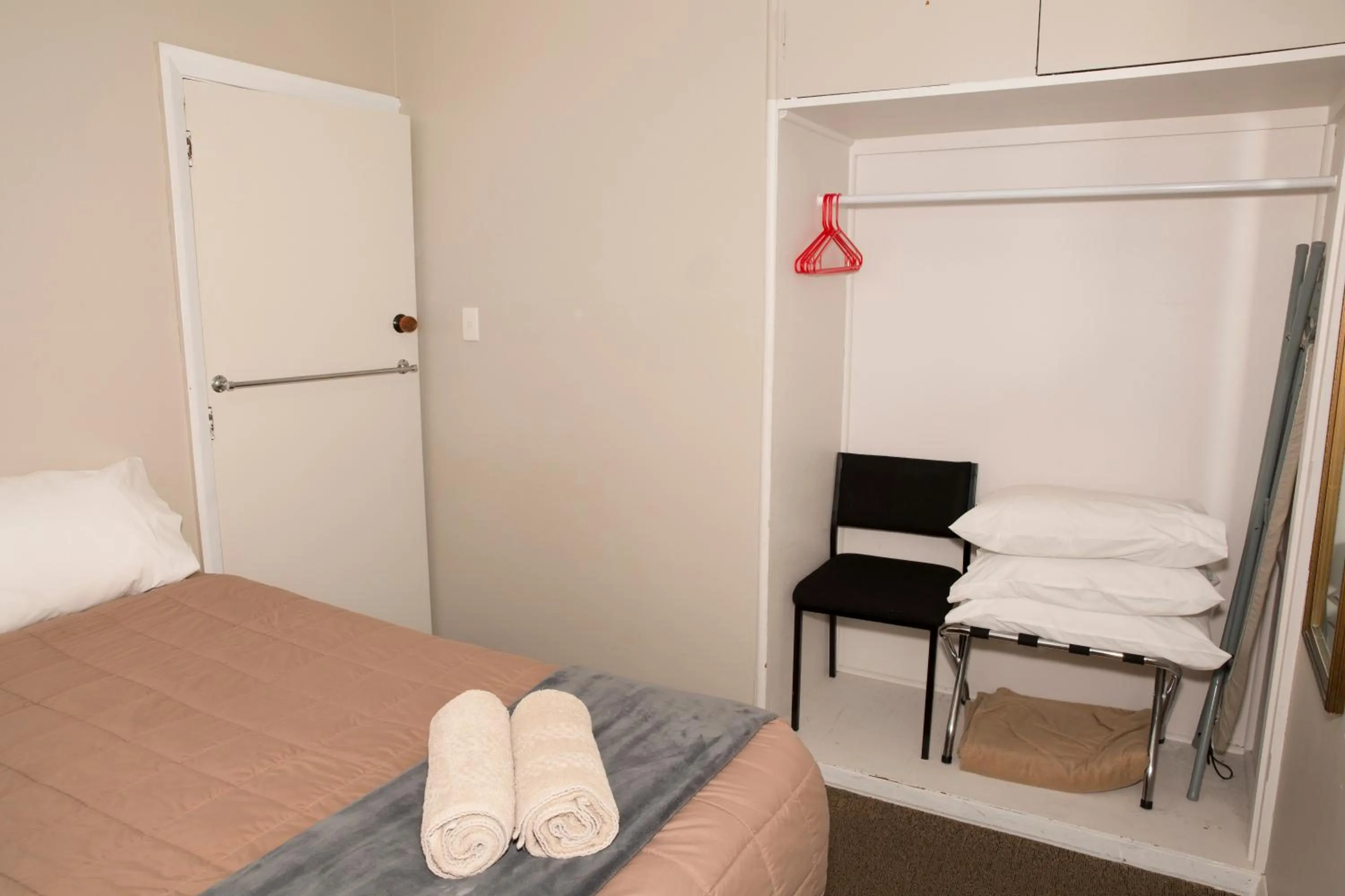 Bed in Greymouth Motel