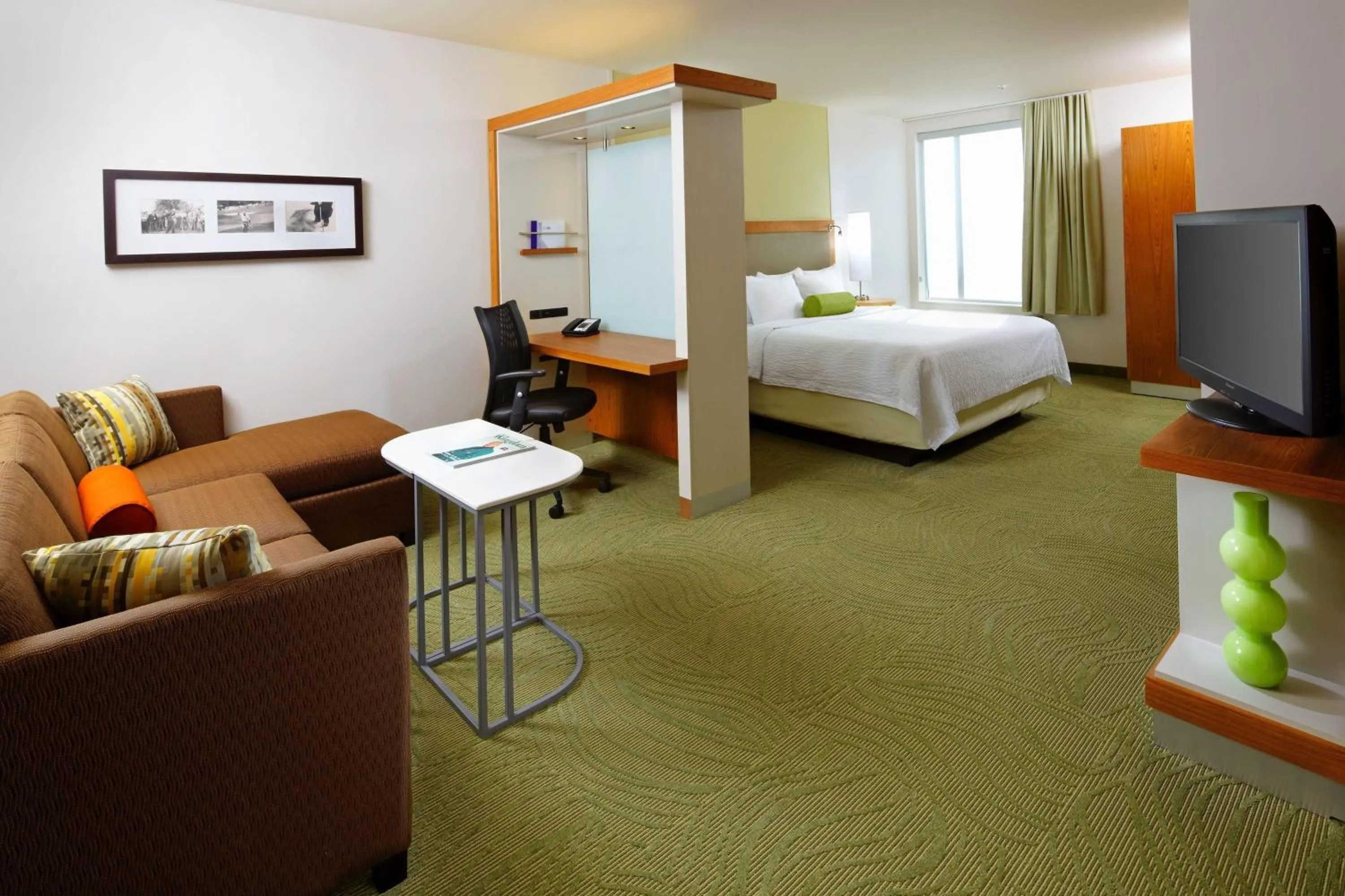 Photo of the whole room, Bed in SpringHill Suites by Marriott Pittsburgh Latrobe