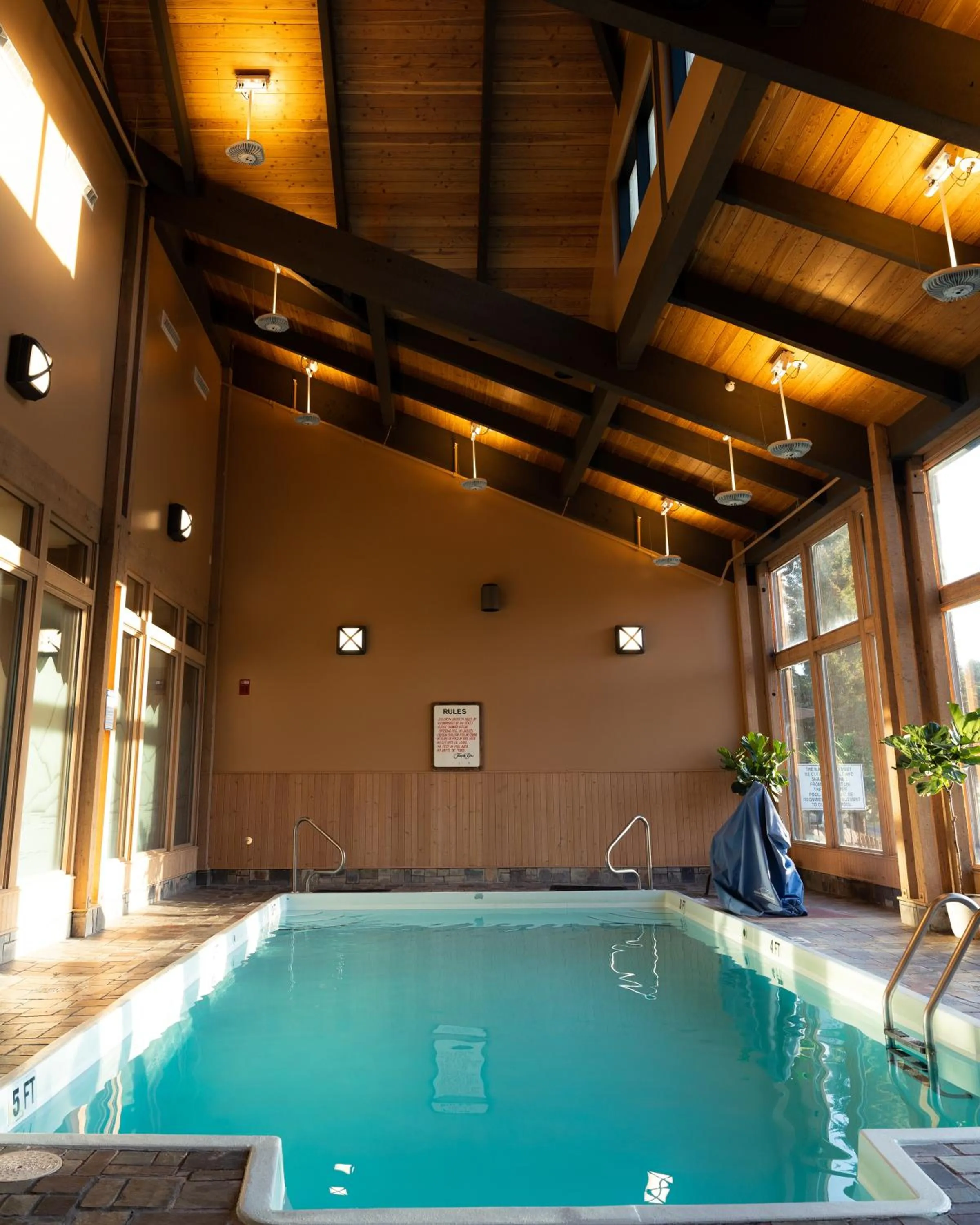 Swimming pool in Grouse Mountain Lodge