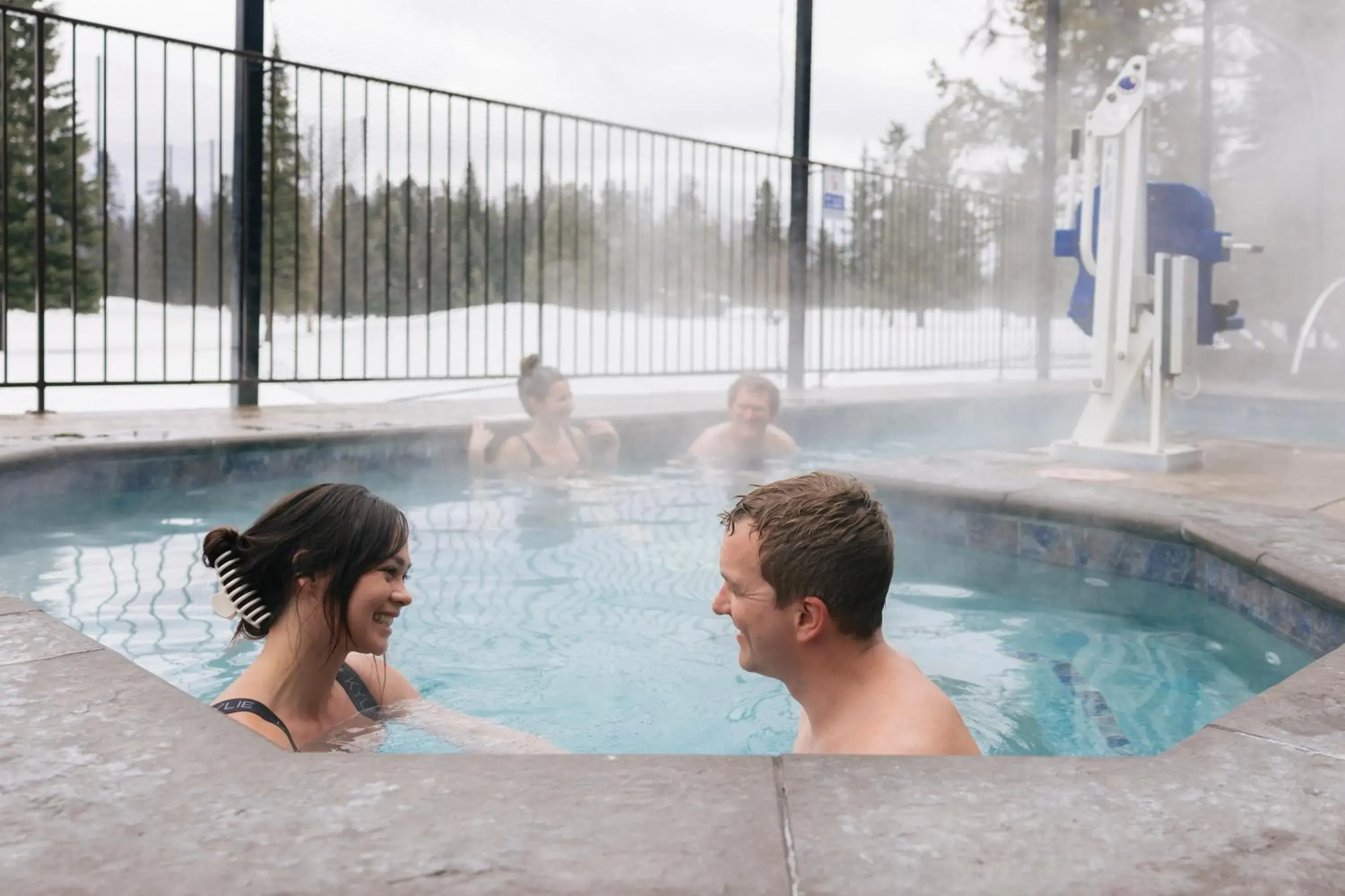 Swimming pool in Grouse Mountain Lodge Swimming pool in Grouse Mountain Lodge