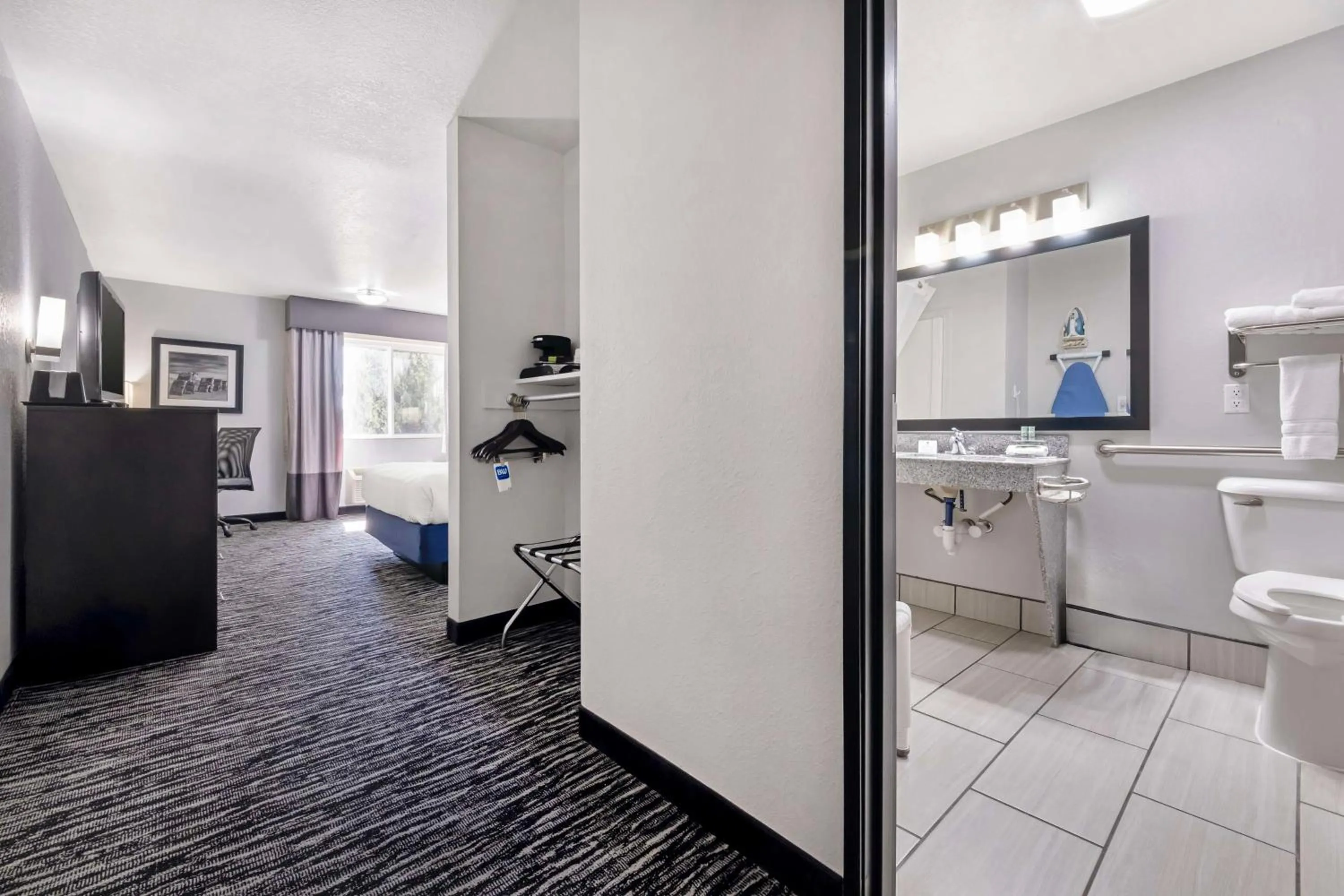 Bedroom in Best Western Santa Fe