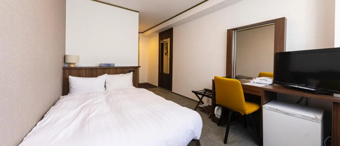 Photo of the whole room, Bed in Tabist Hotel New Washington Shibuya