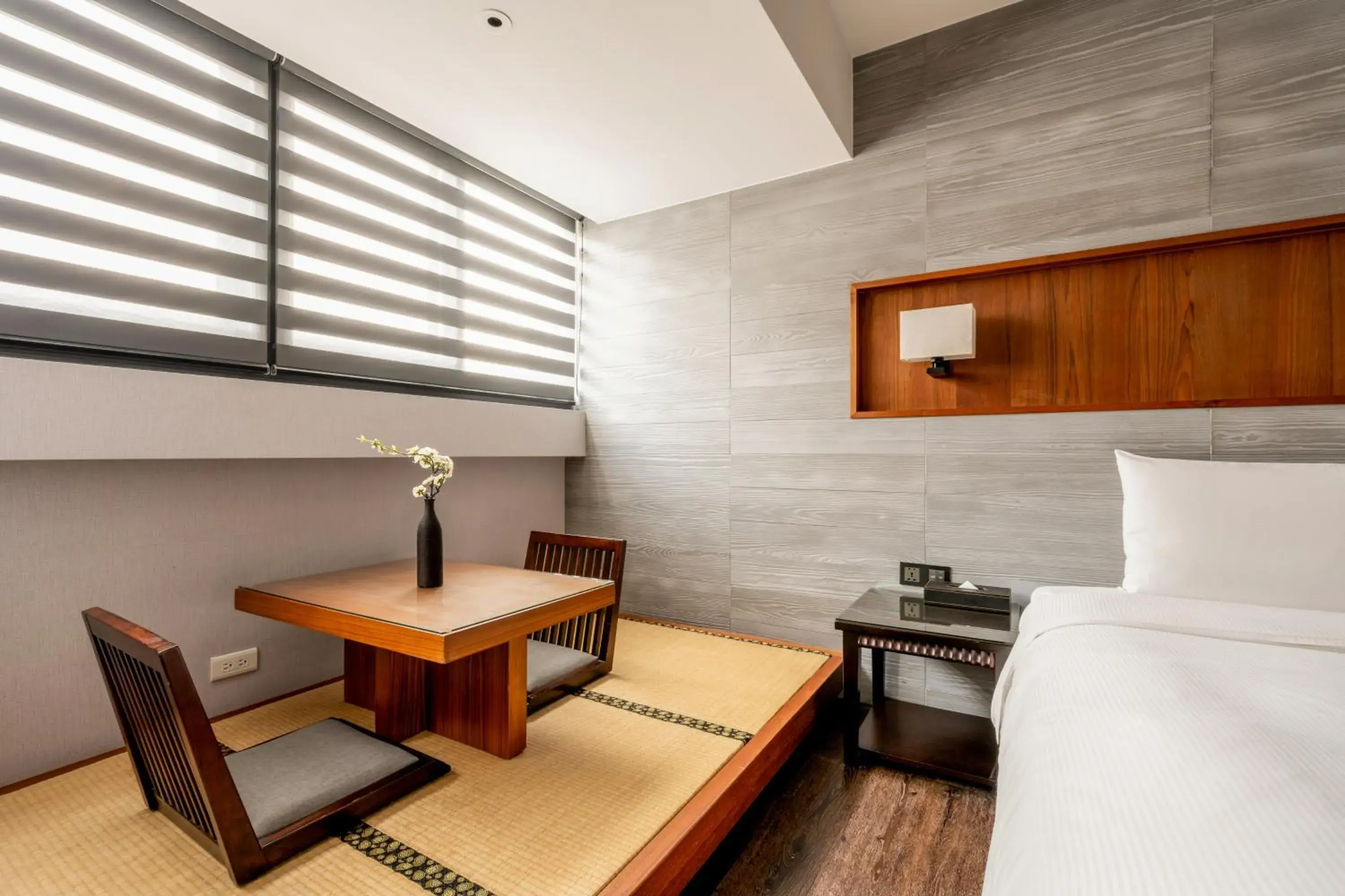 Seating area, Bed in suye hotel Seating area, Bed in suye hotel