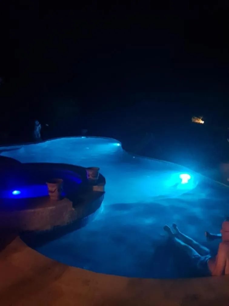 le lutin sur le toit