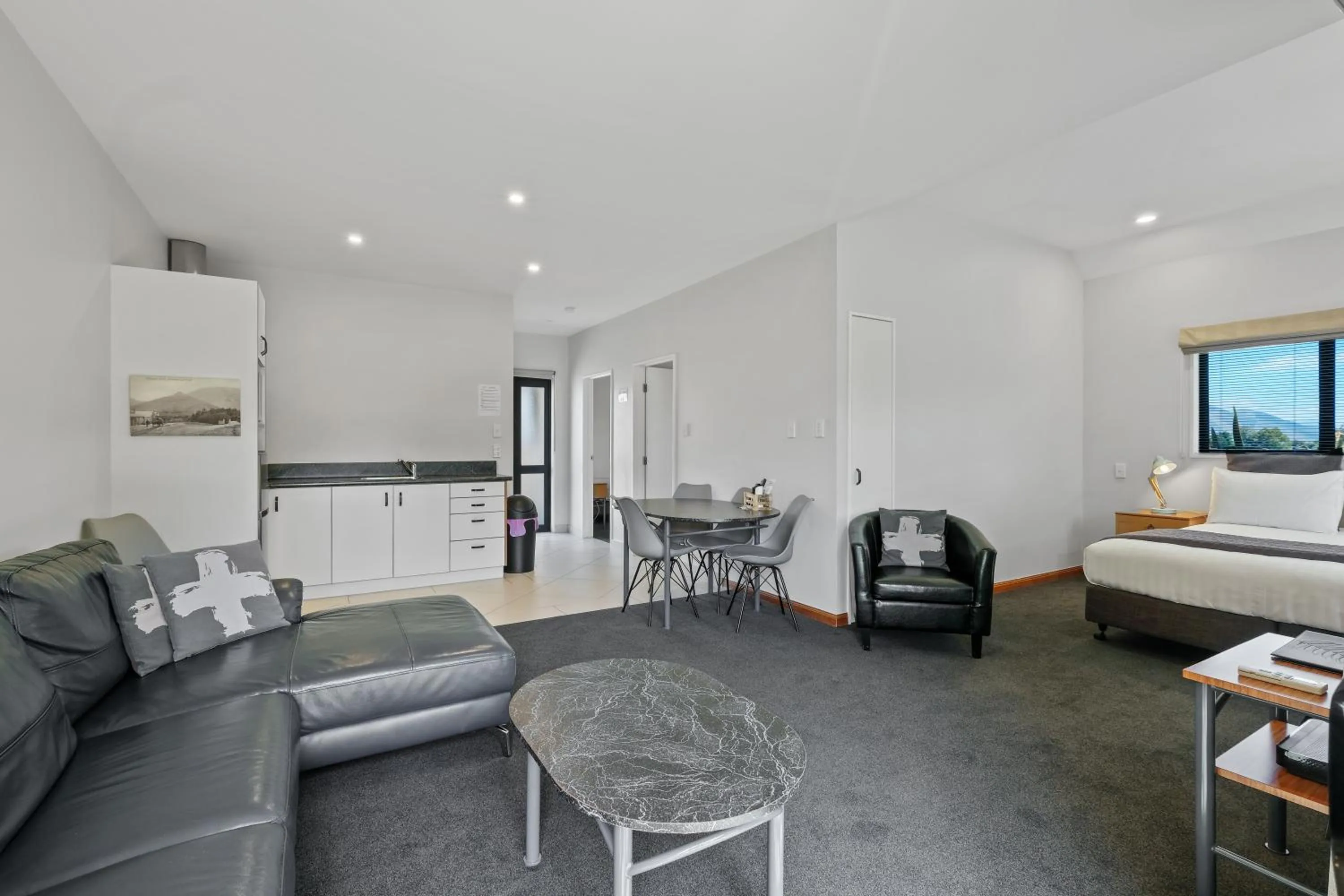 Bed in Hanmer Springs Scenic Views Motel