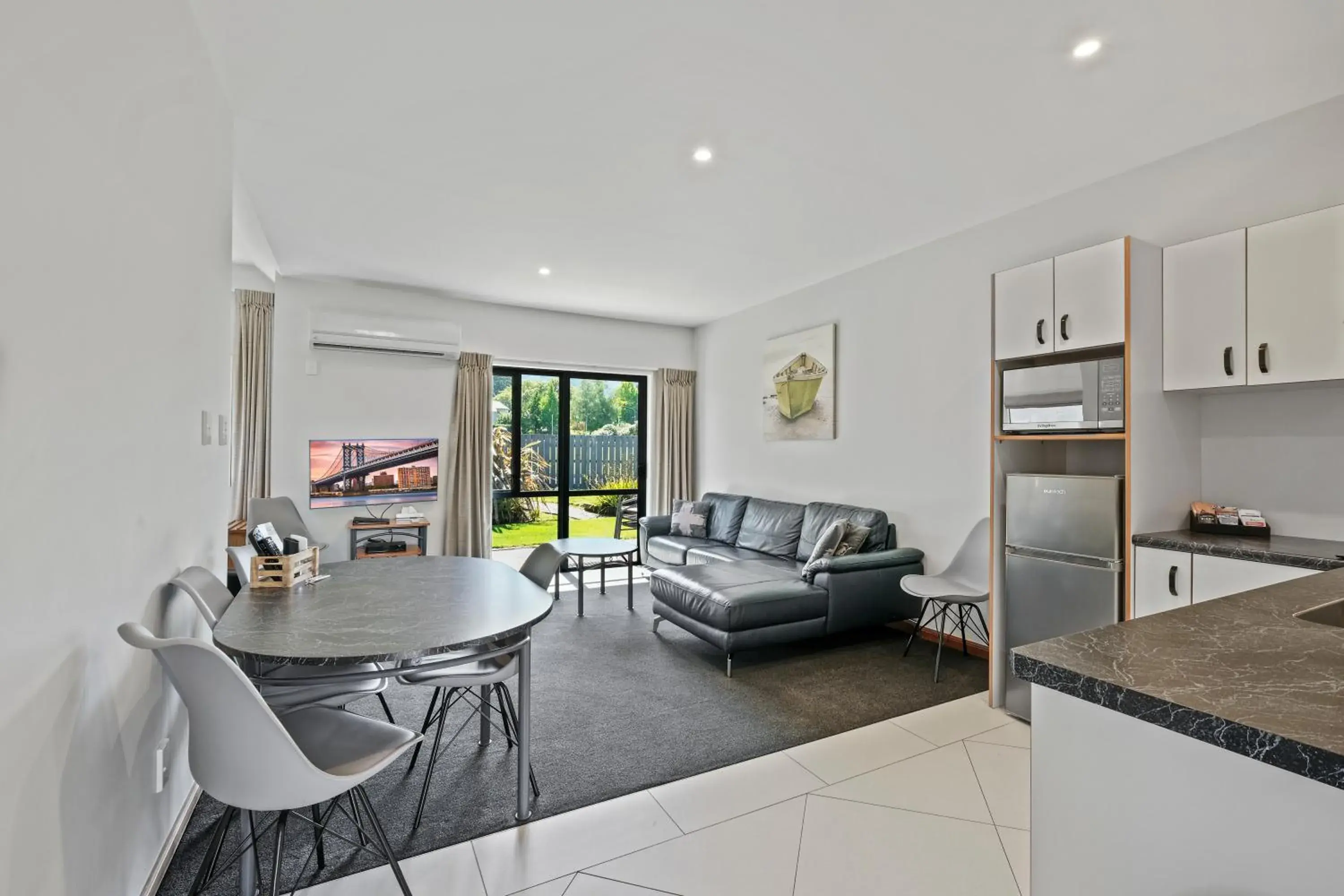 Family Large Two-Bedroom Apartment in Hanmer Springs Scenic Views Motel Family Large Two-Bedroom Apartment in Hanmer Springs Scenic Views Motel