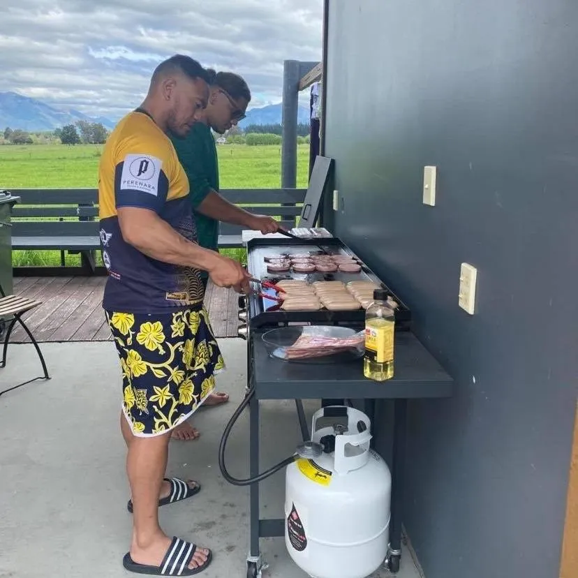 BBQ facilities in Hanmer Springs Scenic Views Motel