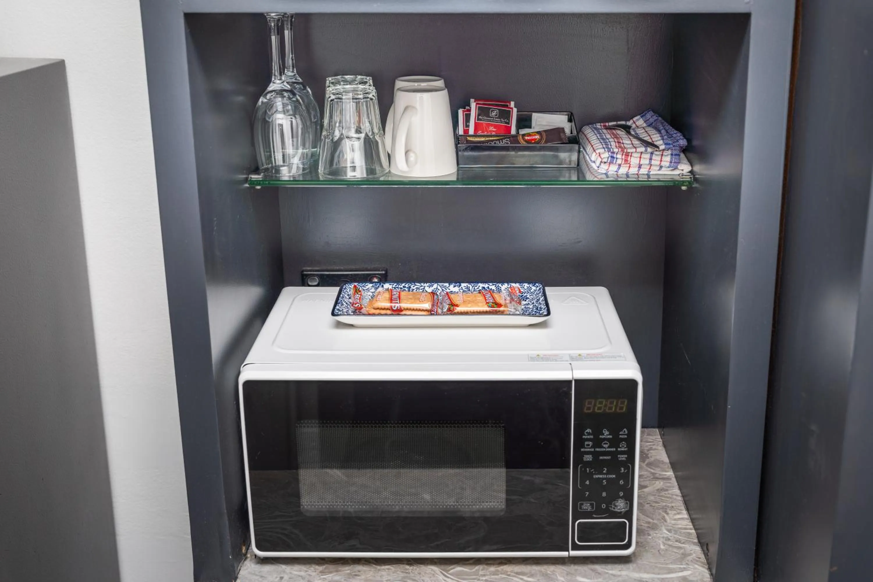 Coffee/tea facilities in Bankstown Motel 10