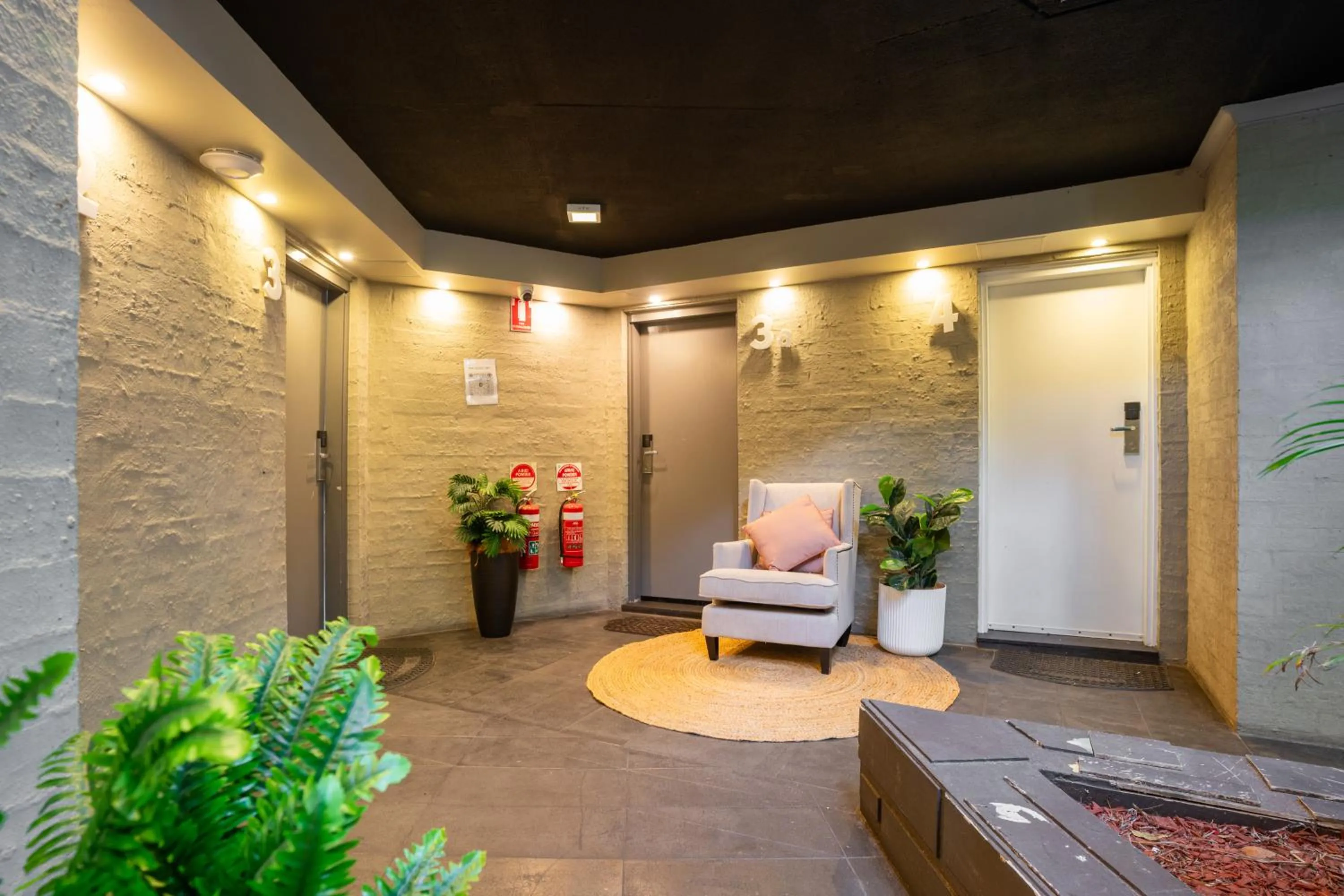 Seating area in Bankstown Motel 10