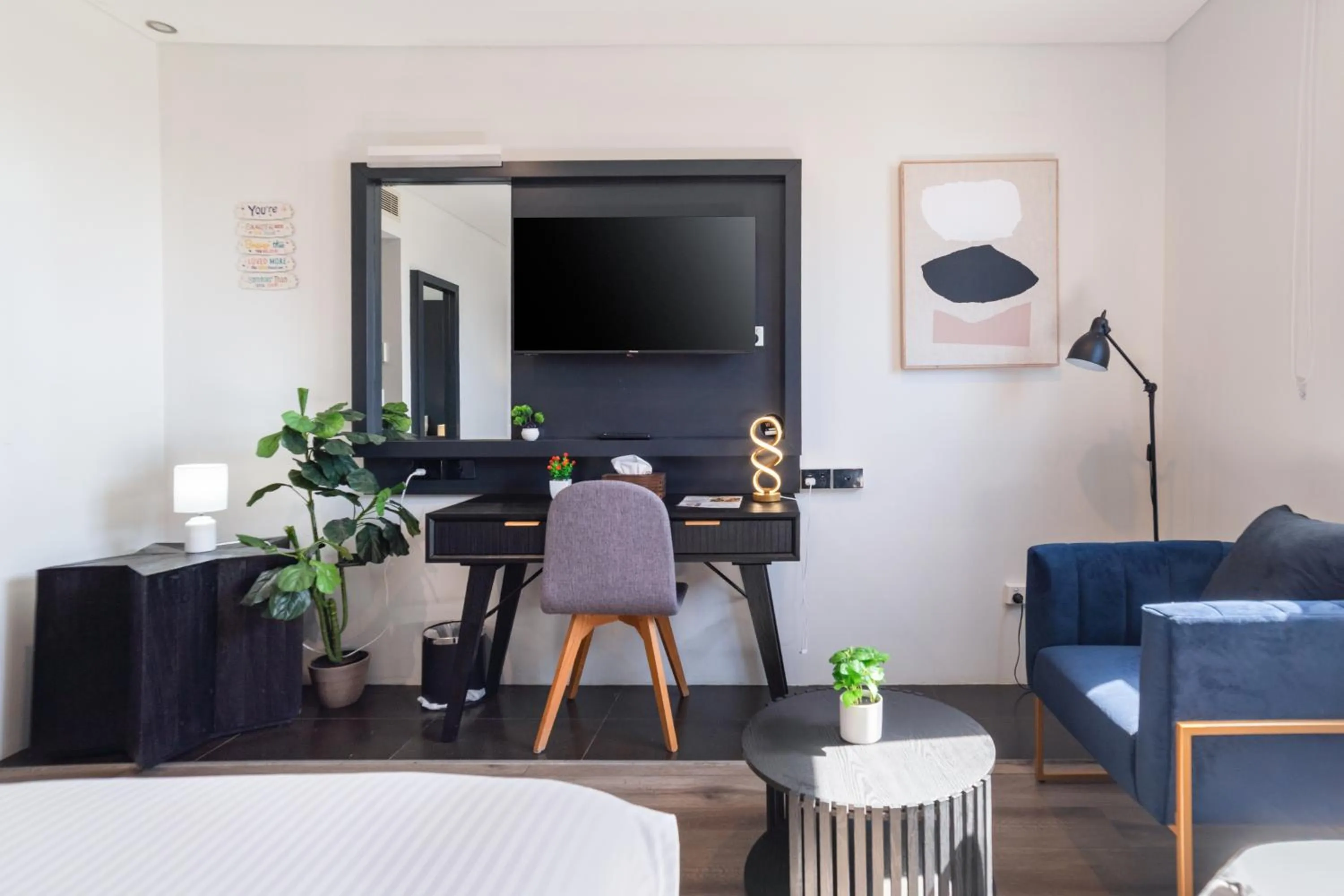 TV and multimedia in Bankstown Motel 10