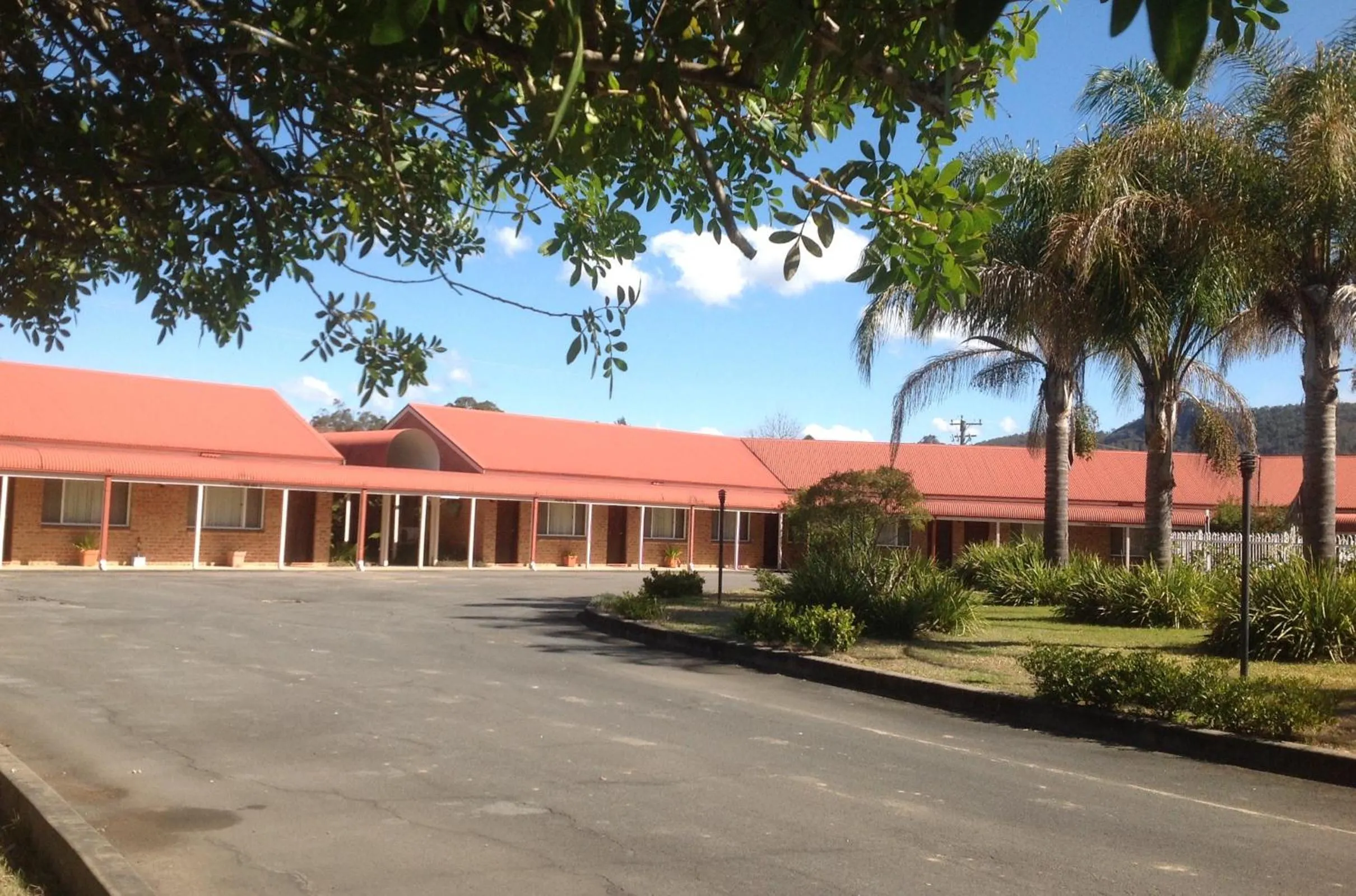 Property Building in Gloucester Country Lodge Motel