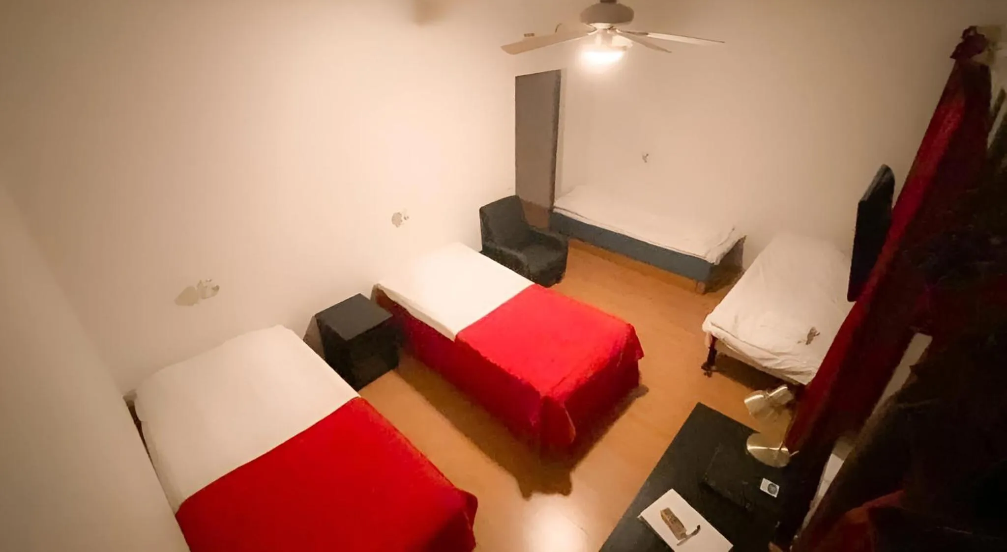 TV and multimedia, Bed in Finlandia Park Hotel Helsinki