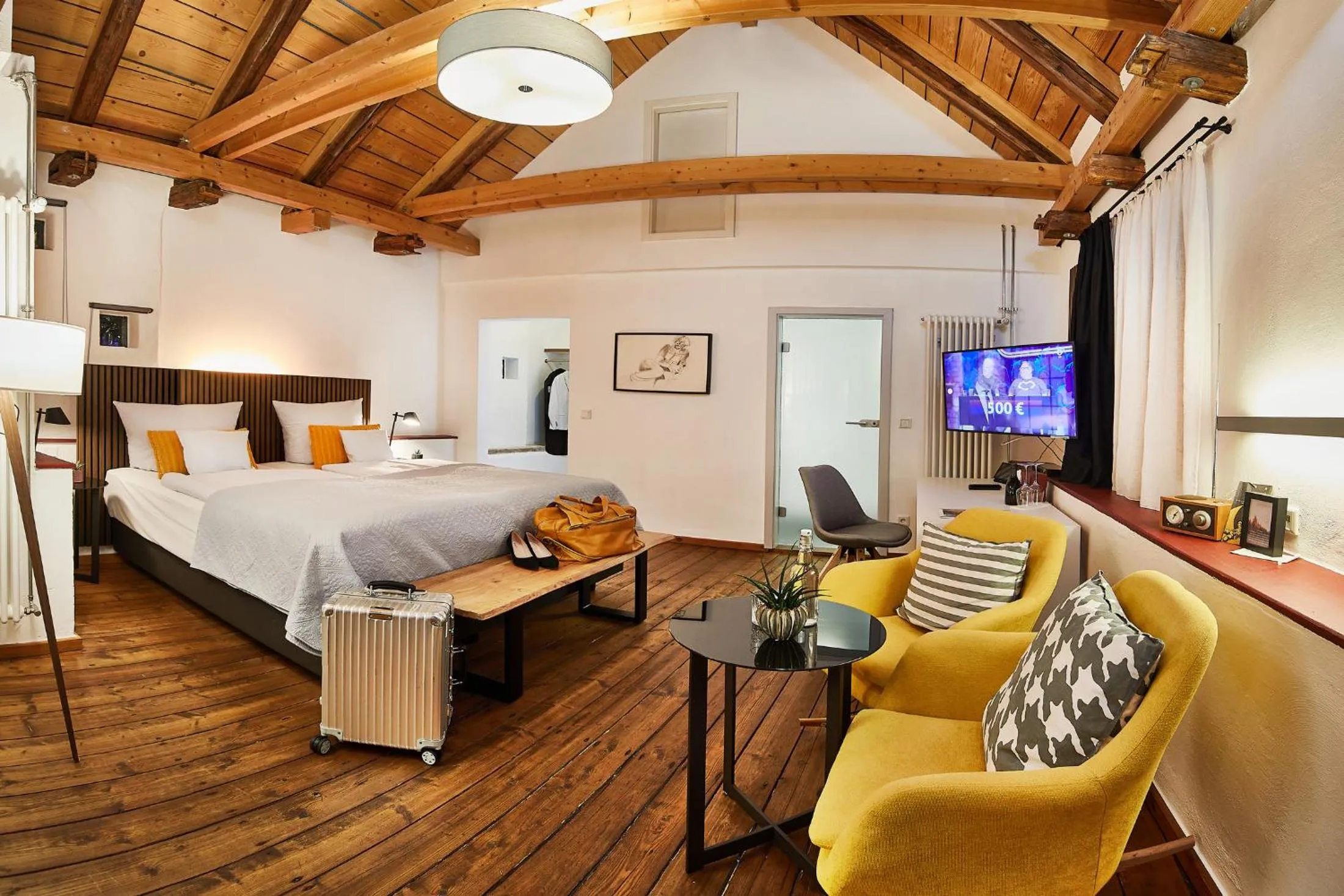 Photo of the whole room, Bed in Weinforum Franken Hotel & Restaurant