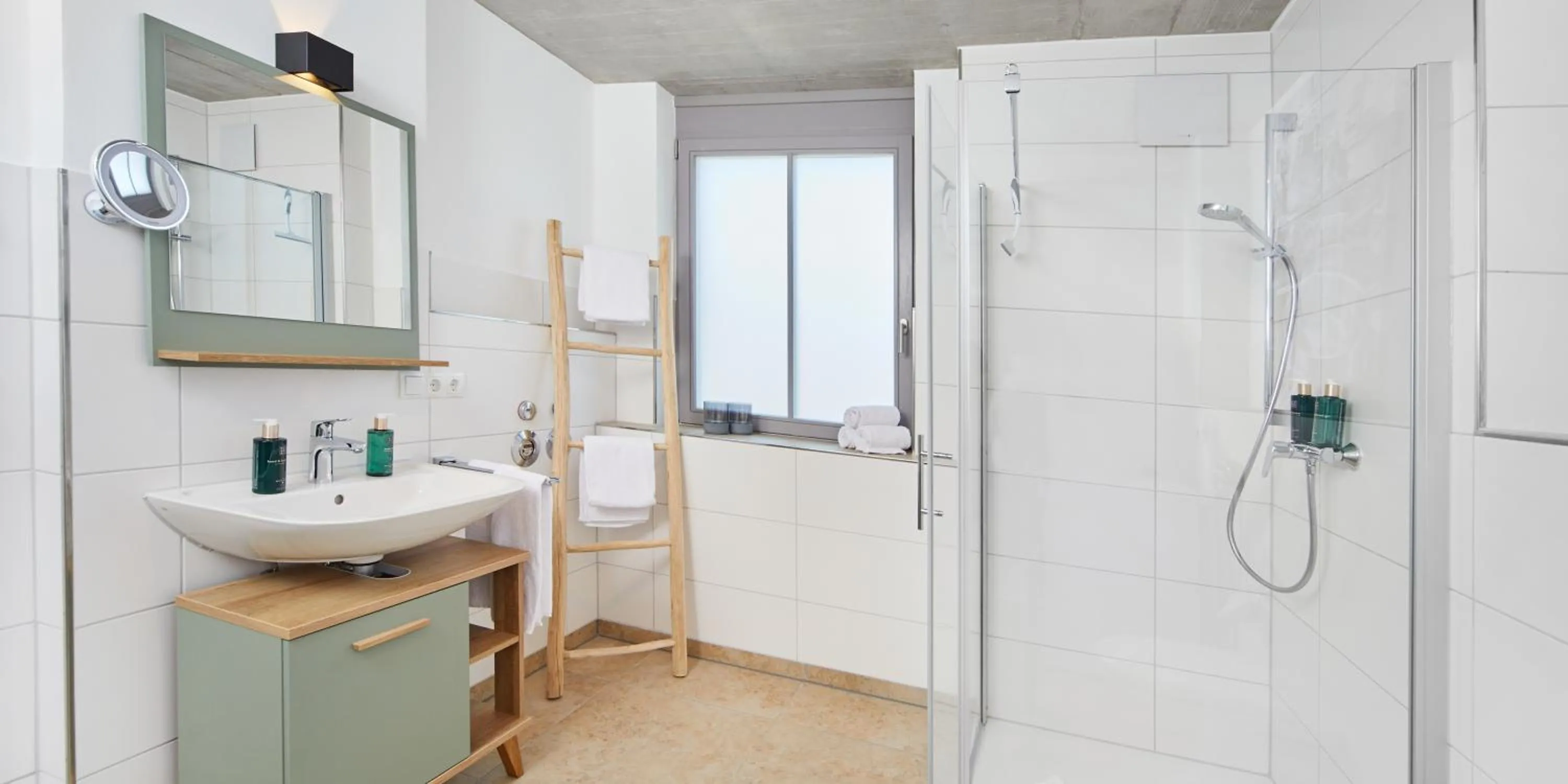 Shower in Weinforum Franken Hotel & Restaurant