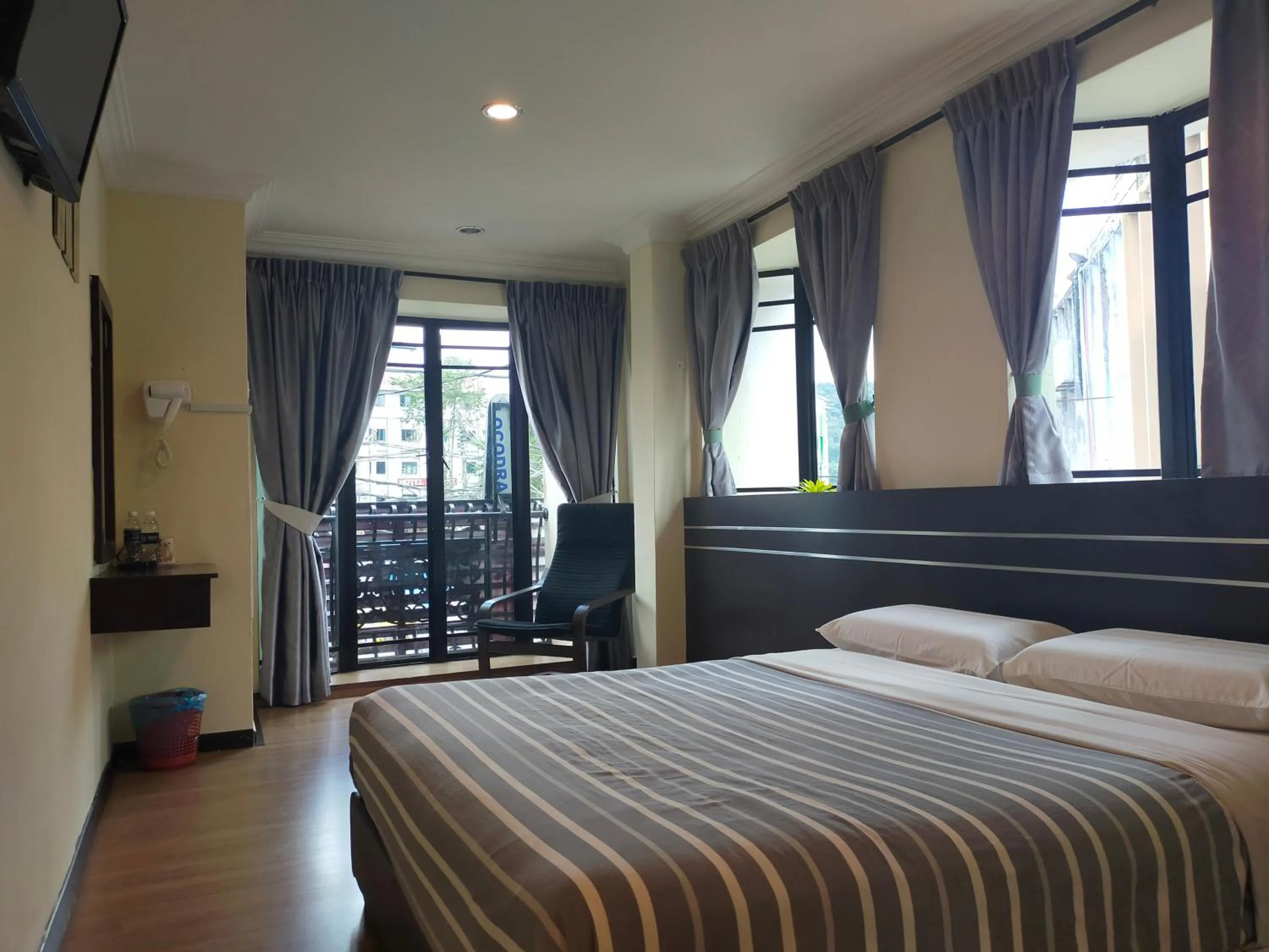 Bed in Hong Kong Hotel