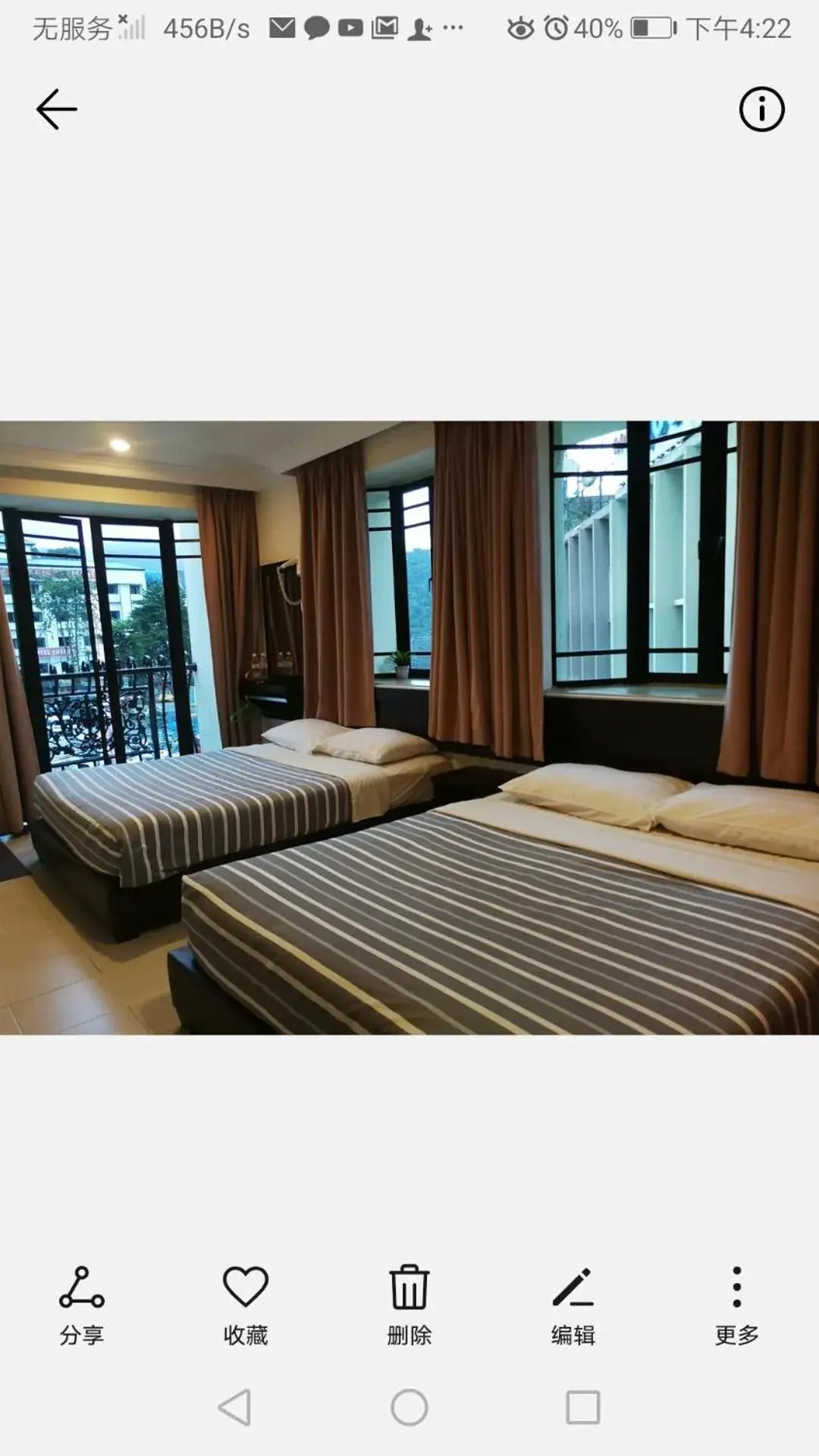 Bed in Hong Kong Hotel Bed in Hong Kong Hotel