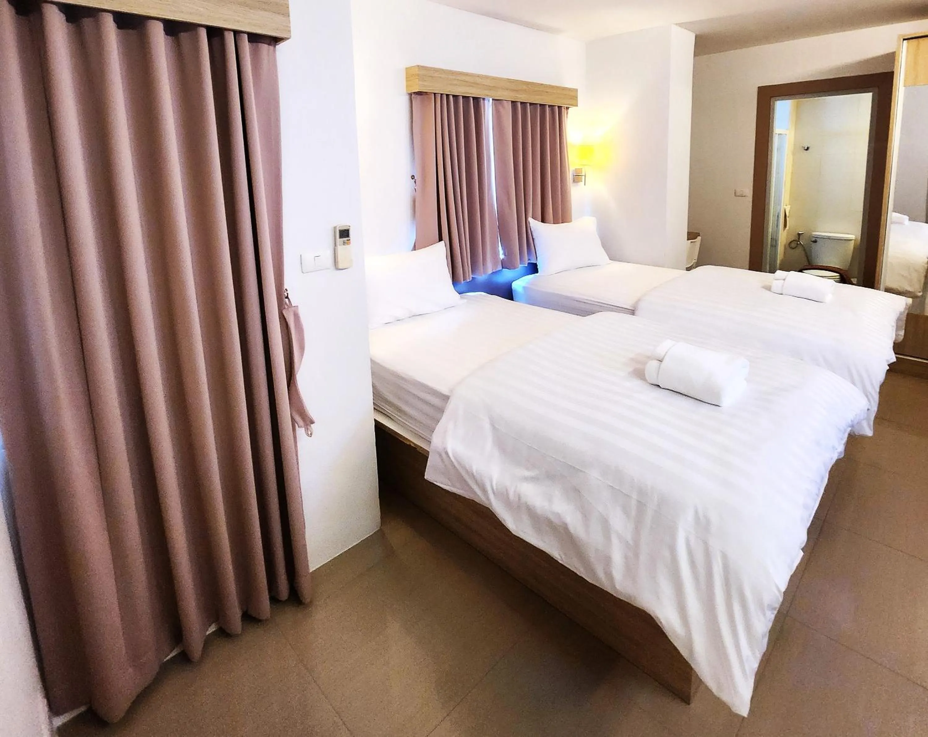 Bed in Prom Ratchada Hotel