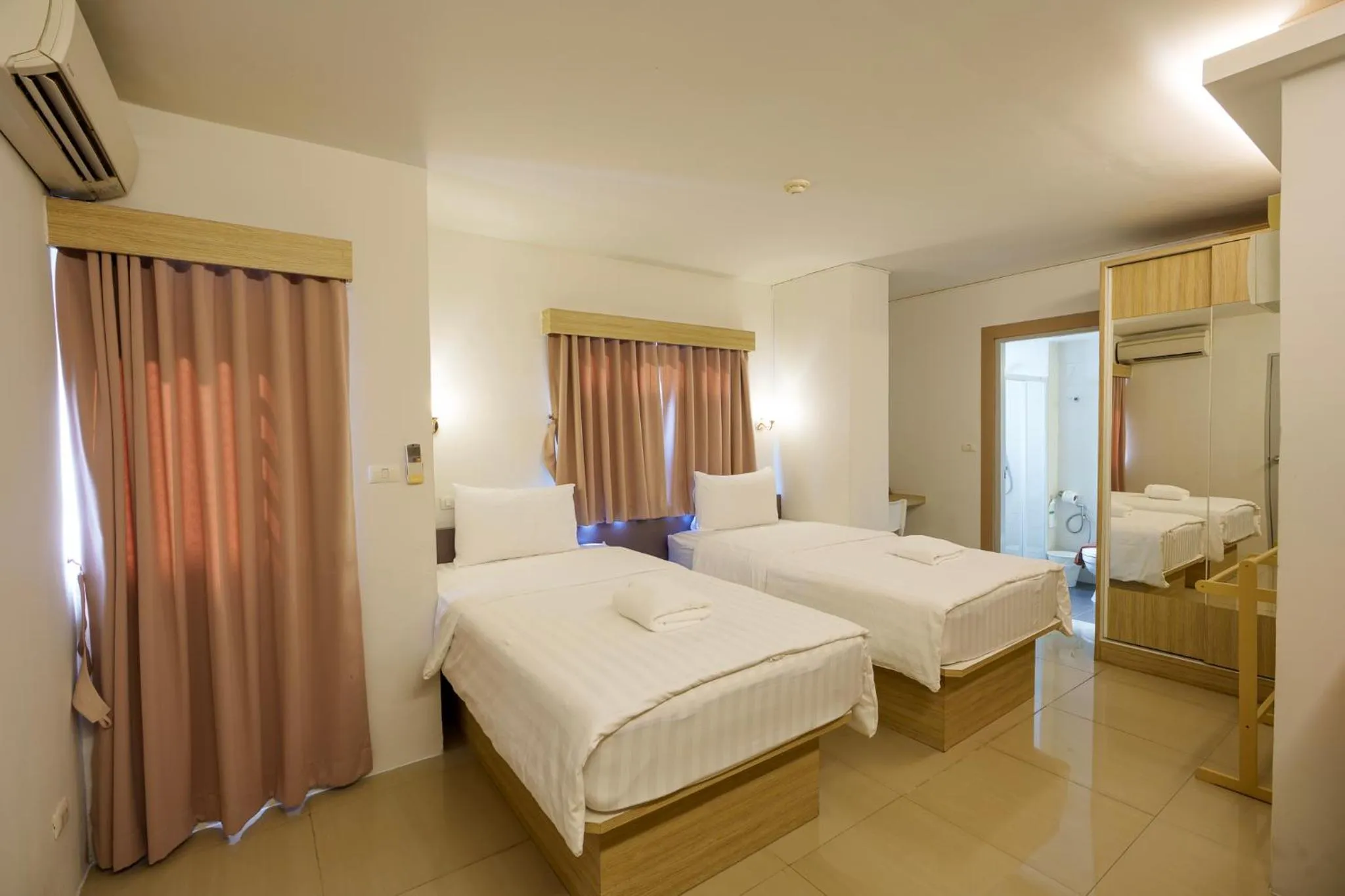 Bed in Prom Ratchada Hotel