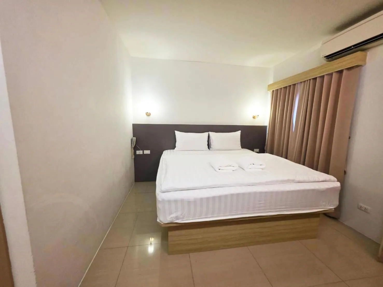 Bed in Prom Ratchada Hotel