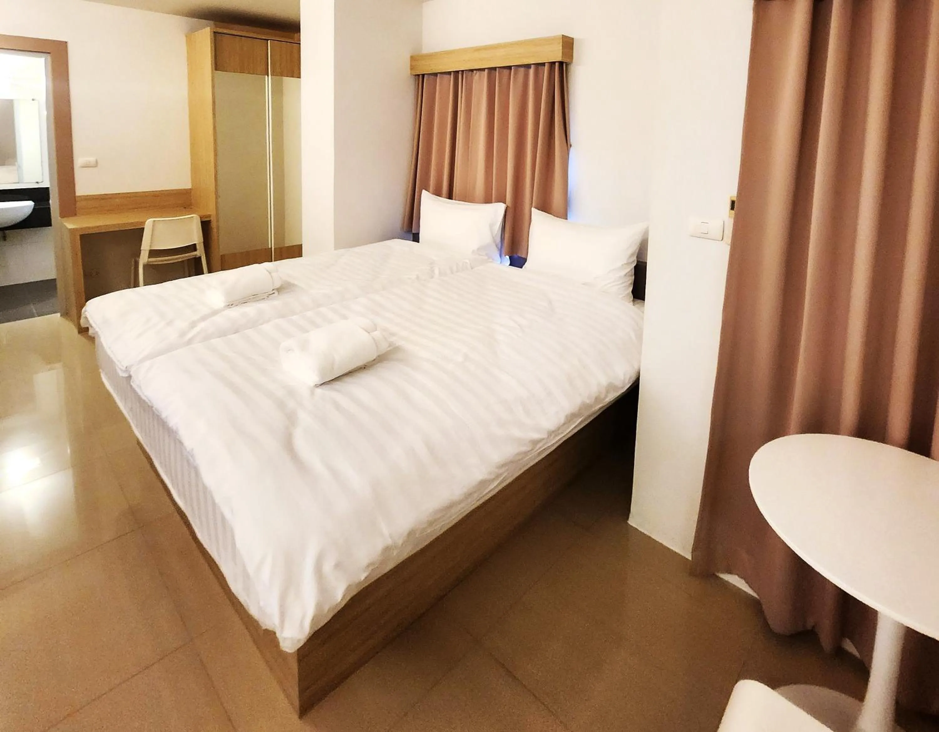 Bed in Prom Ratchada Hotel