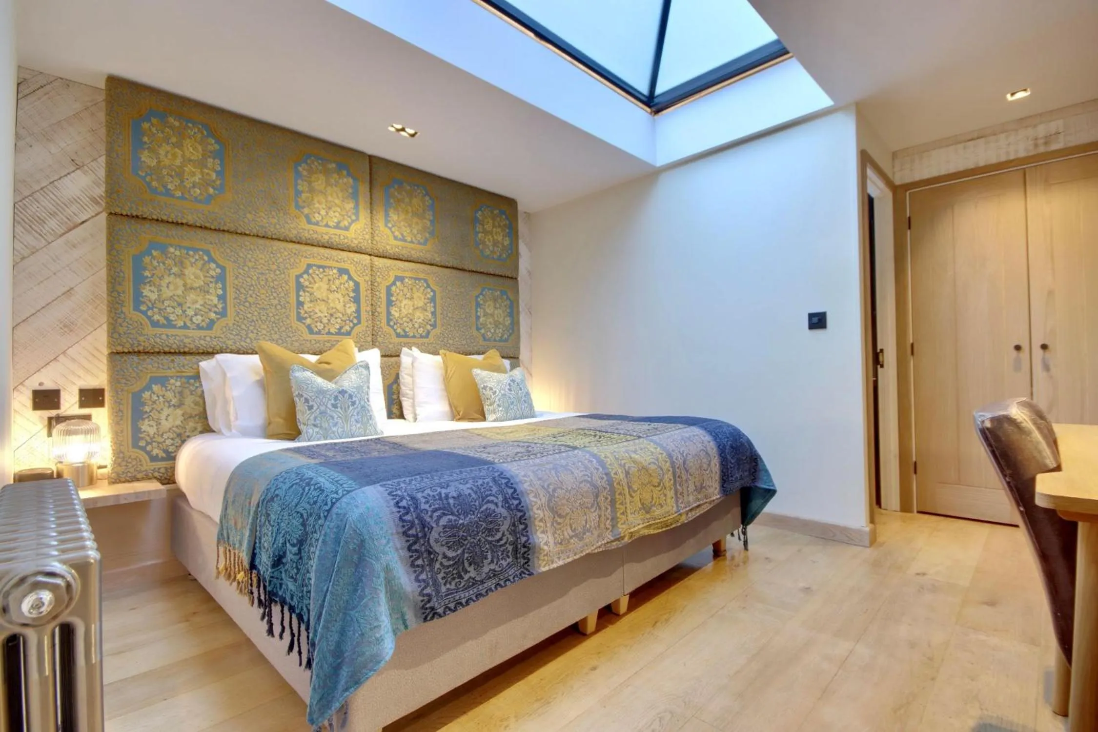 Bedroom, Bed in Becketts Townhouse