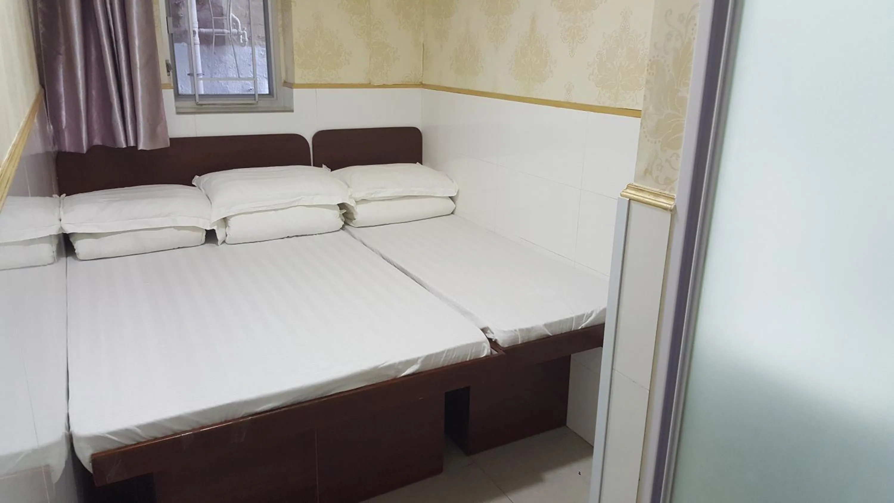 Bed in Lung Wa Hotel