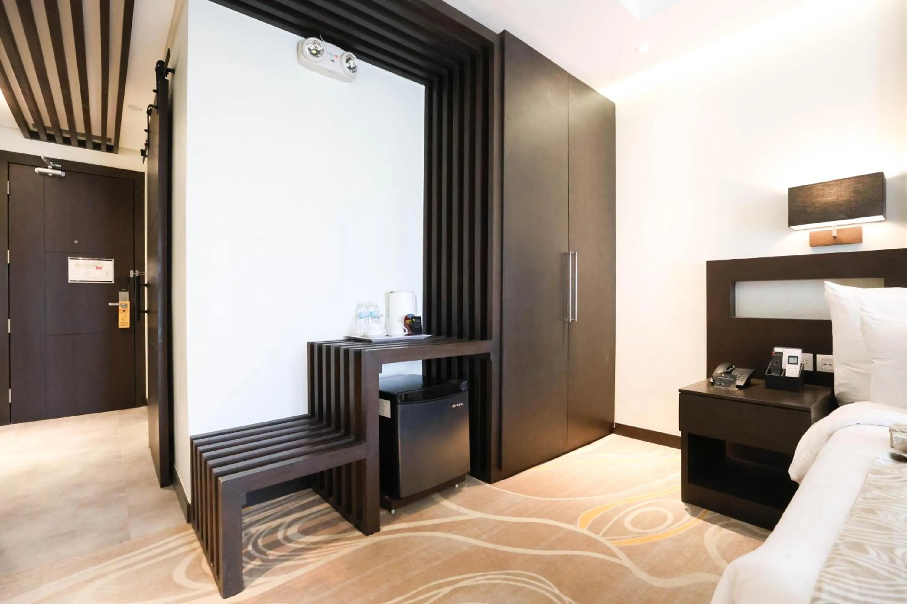 Bed in The Oriental Hotel Legazpi