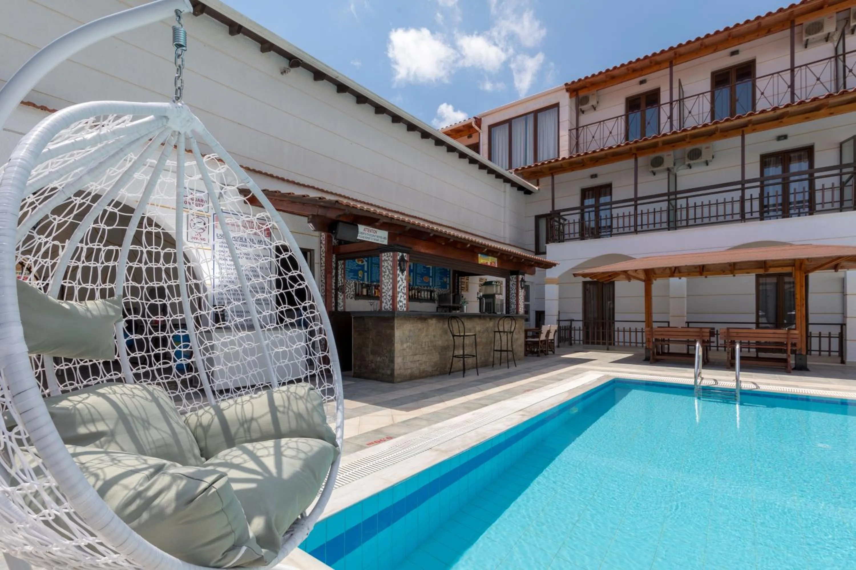 Swimming pool in Lefkimi Hotel