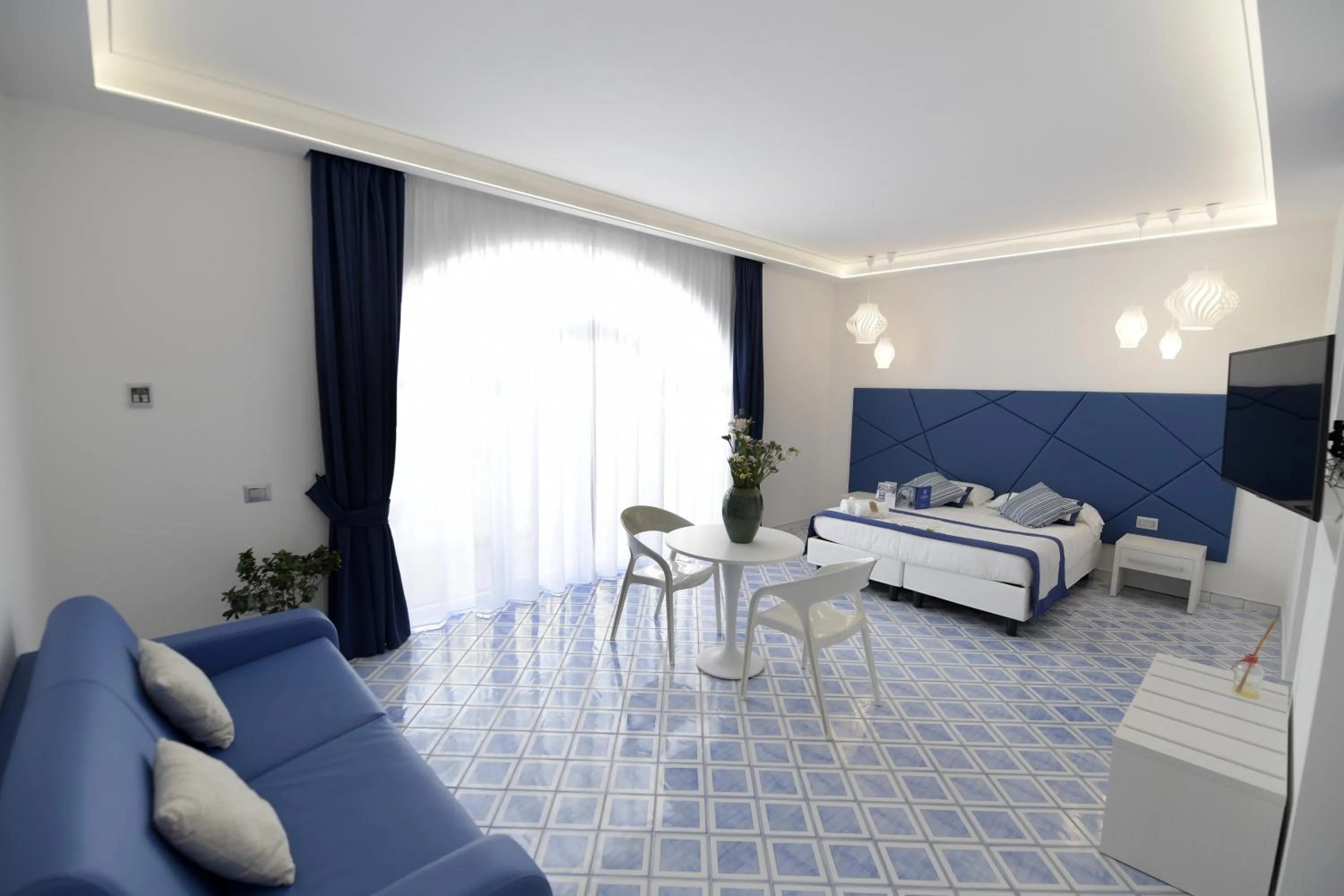 Bed in Palazzo San Giovanni Amalfi Coast